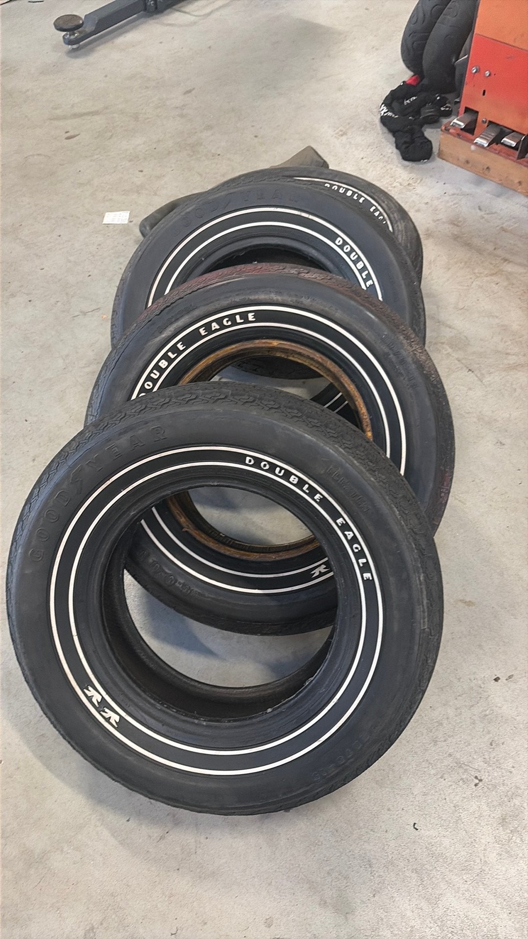 Goodyear Double Eagle, Auto-onderdelen, Ophalen, Zomerbanden, Band(en)