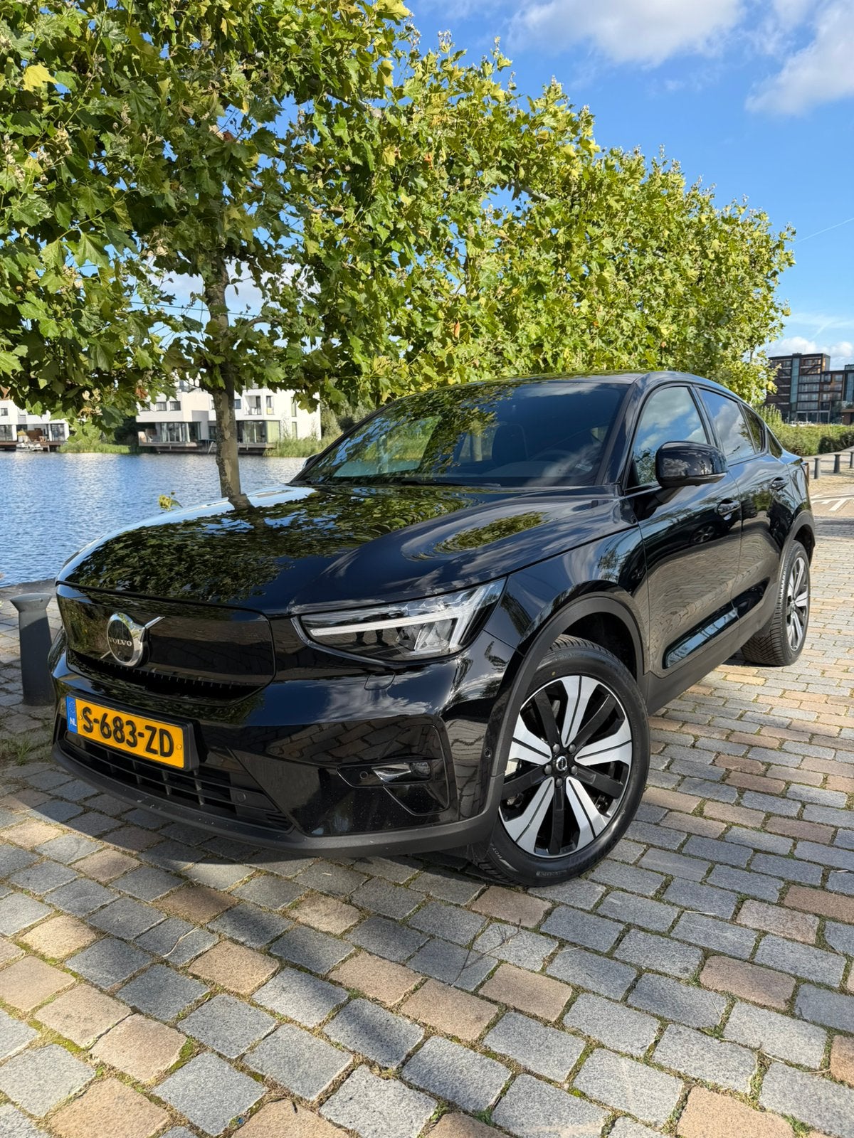 Volvo C40 Recharge Ultimate |SoH 90%| Harman Kardon | 1e Eig, Zwart, Elektrisch, Dealer onderhouden, SUV of Terreinwagen