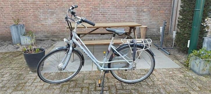 Batavus elektrische fiets 28 inch, Fietsen en Brommers, 51 tot 55 cm, Ophalen, Zo goed als nieuw, Batavus