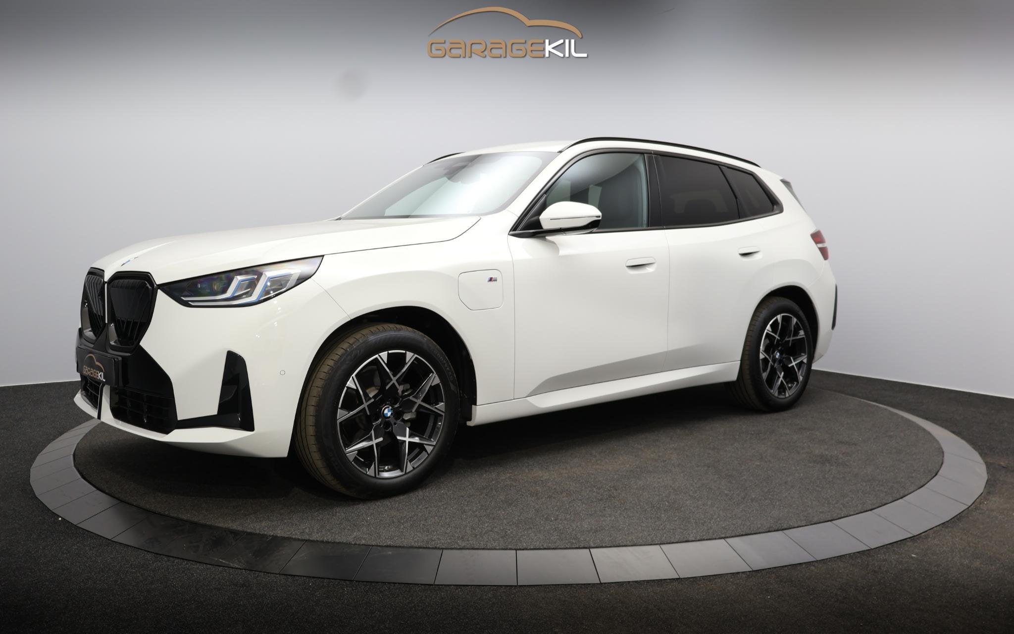 BMW X3 xDrive30e M-Sport / Dealeronderh / Driving Prof / Par, Auto's, Automaat, Dealer onderhouden, Stof, Gebruikt