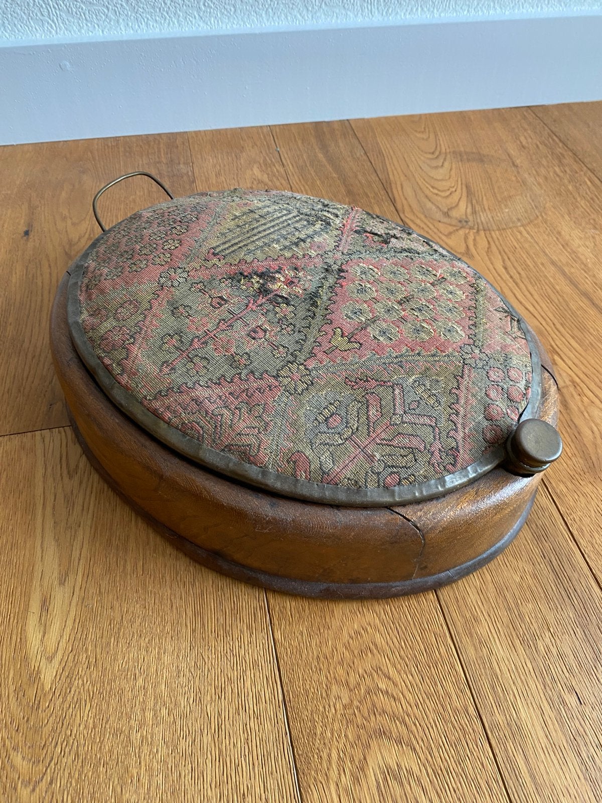 Antieke voetstoof koper/hout, Antiek, Gebruikt, Minder dan 50 cm, Ophalen of Verzenden