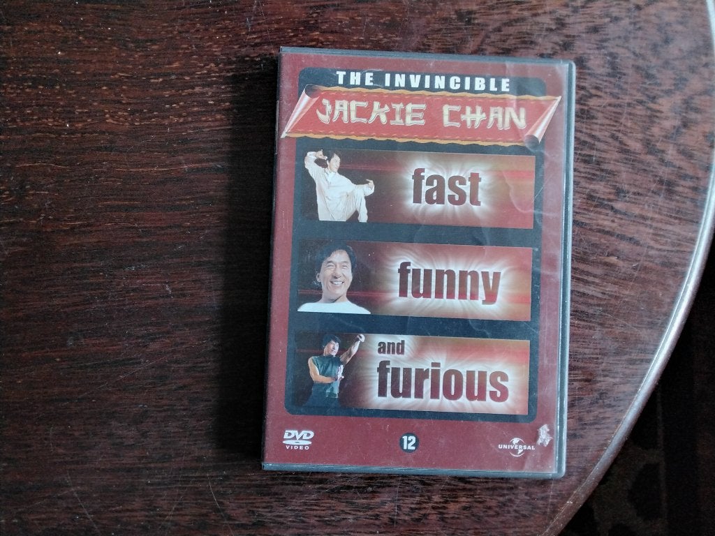 Fast funny and furious the invincible Jackie Chan,  originee, Vanaf 12 jaar, Ophalen of Verzenden, Zo goed als nieuw, Biografie