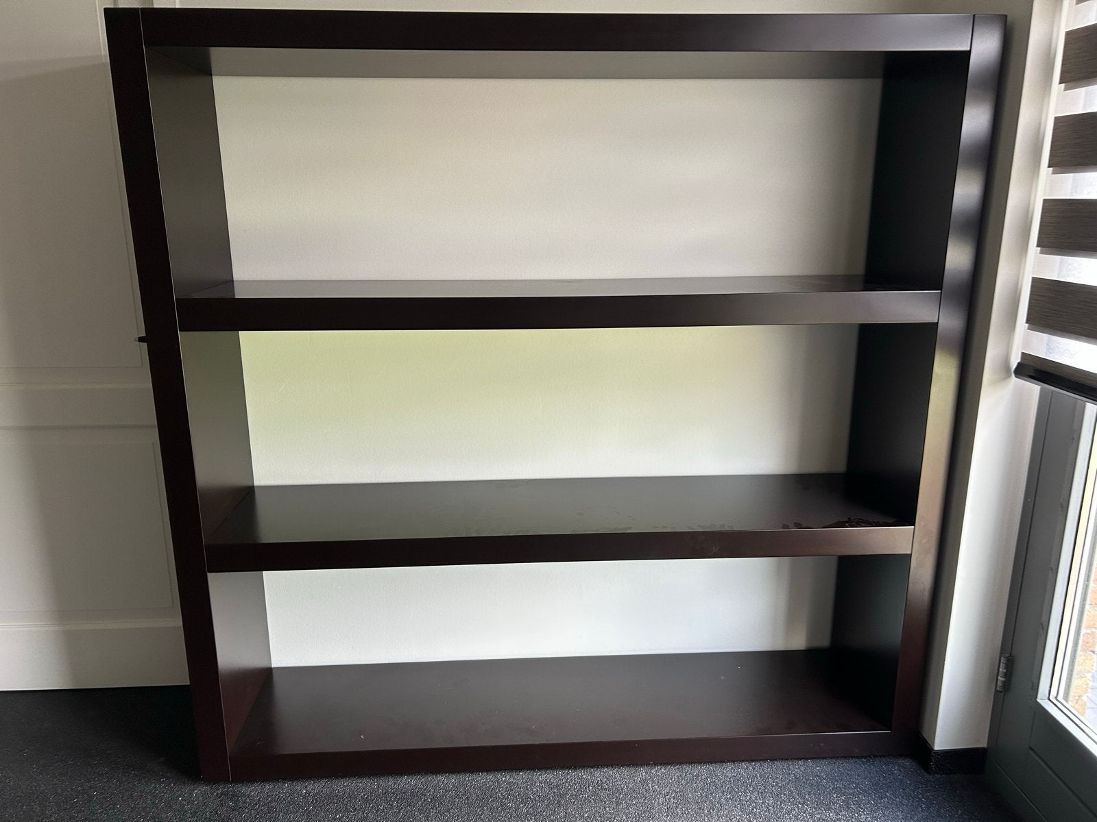 Minotti Boekenkast - Donkerbruin Hout, Ophalen, Met plank(en), Gebruikt, 150 tot 200 cm