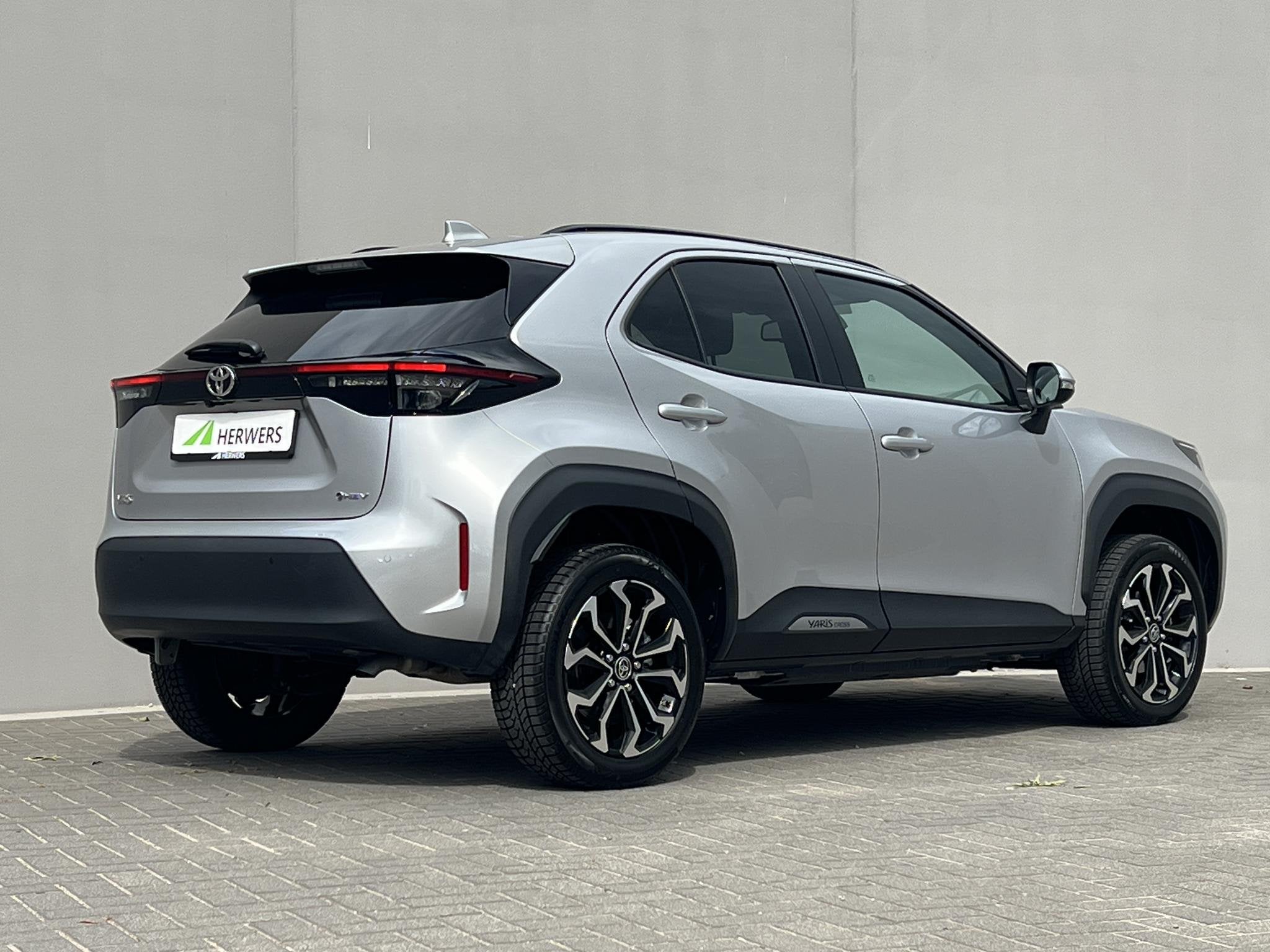 Toyota Yaris Cross 1.5 Hybrid 115 Dynamic / Dealer onderhoud, Auto's, Dealer onderhouden, Stof, Gebruikt, 1165 kg