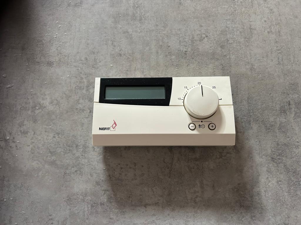 Nefit Ecomline moduline kamerthermostaat, compleet werkend, Ophalen of Verzenden, Zo goed als nieuw