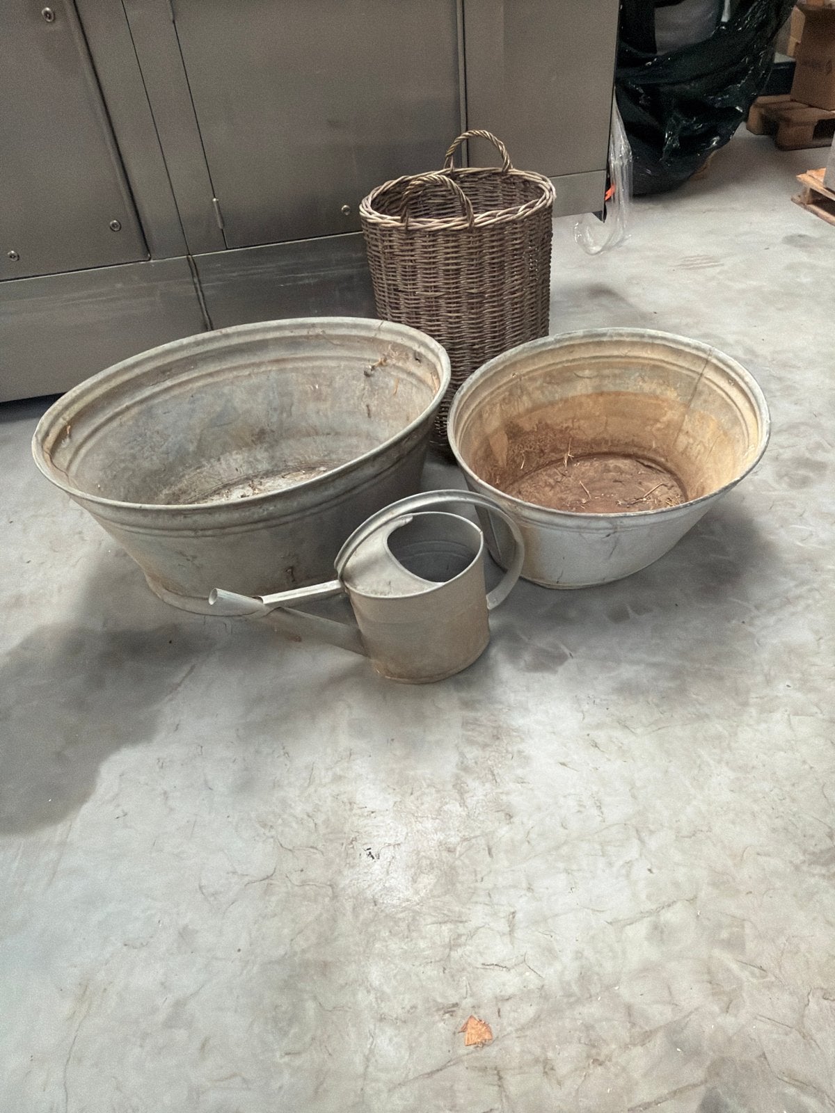 Vintage Zinken Kuipen, Gieter en Mand - Decoratief Set, Ophalen