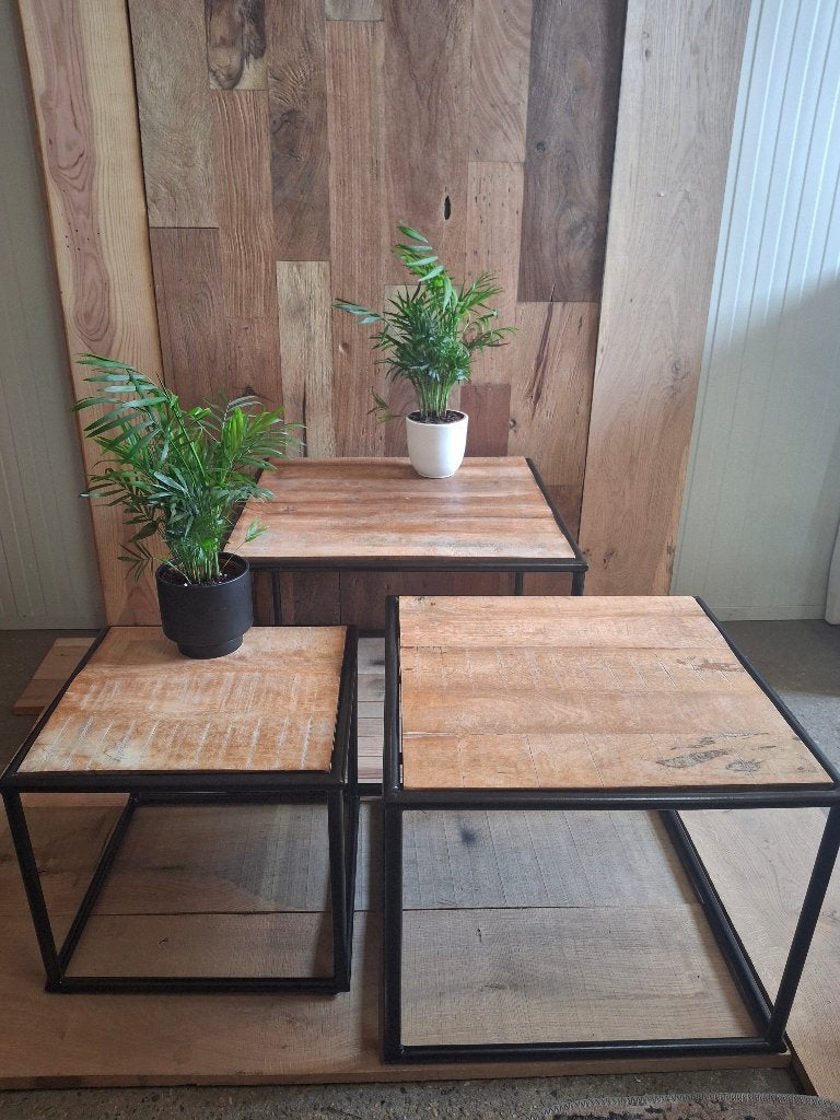 Salontafelset van 3 vierkante tafels, mangohout met metaal, 50 tot 100 cm, Vierkant, 50 tot 100 cm, Zo goed als nieuw