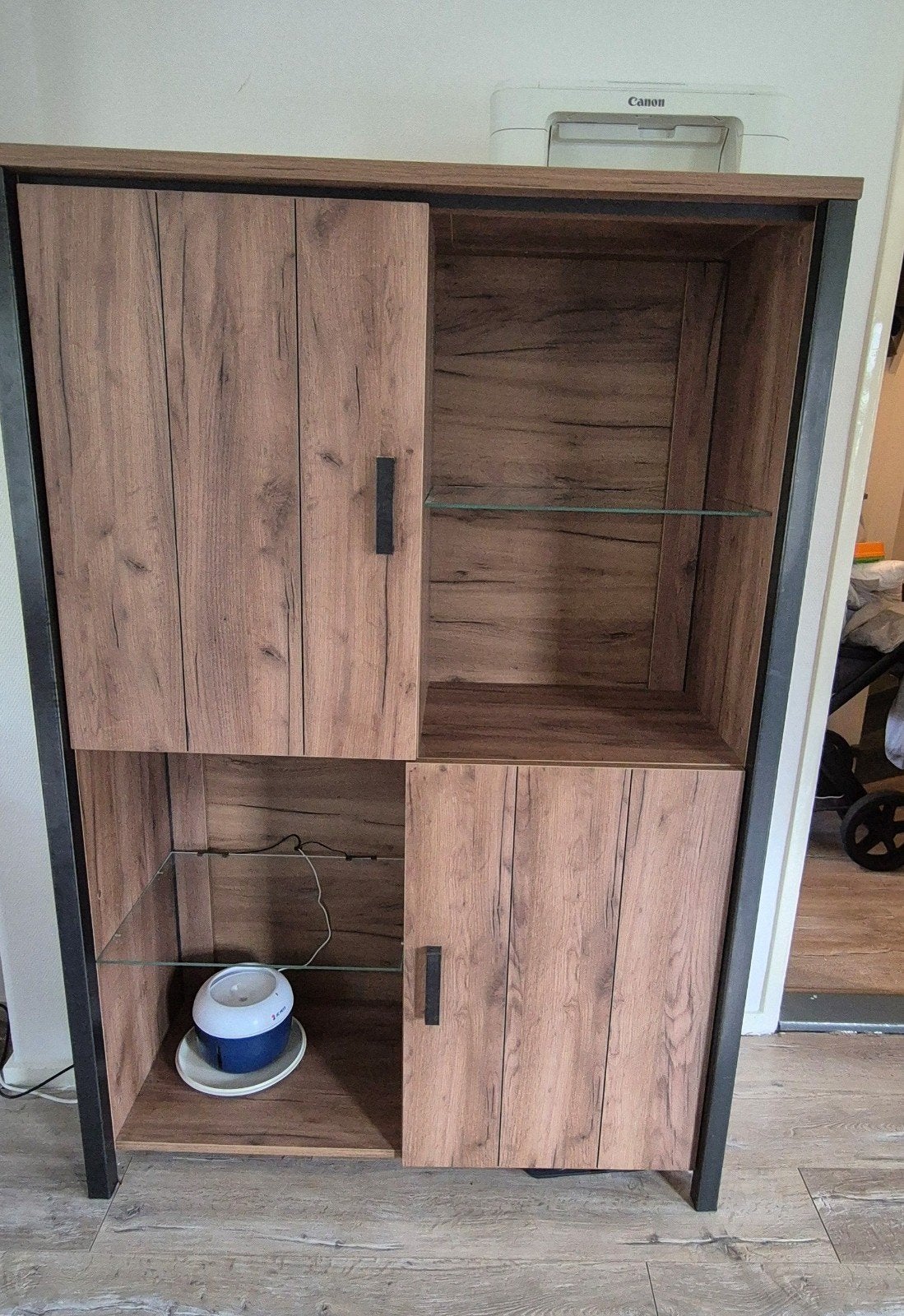 mooie zware kast met licht
