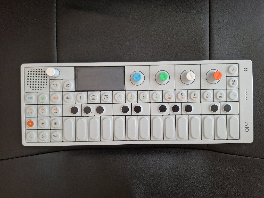 Teenage Engineering OP-1, Overige merken, Gebruikt, Met midi-aansluiting, Overige aantallen
