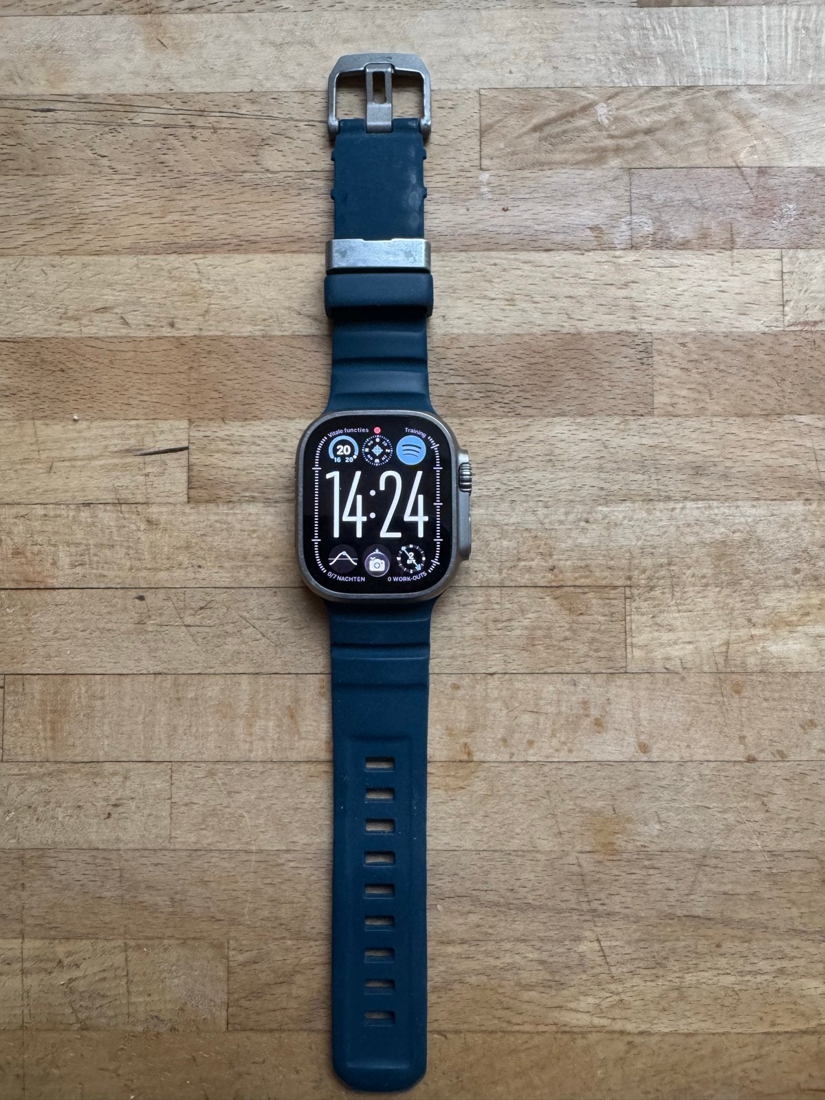 Apple Watch Ultra 2 met Nomad band, Afstand, IOS, Ophalen of Verzenden, Zo goed als nieuw