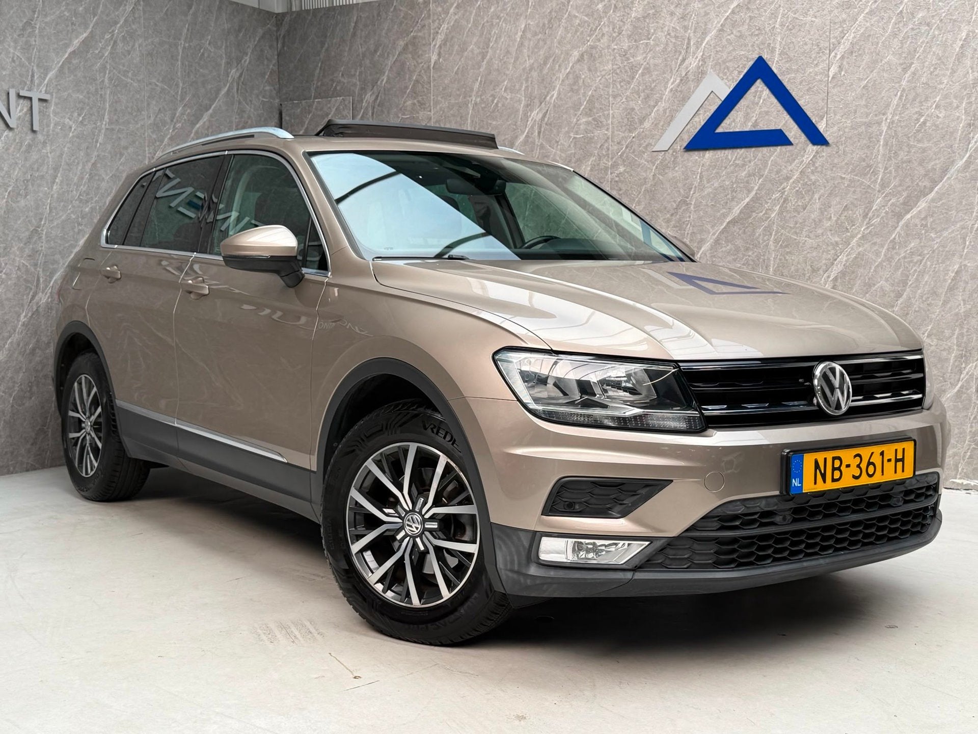 Volkswagen Tiguan 1.4 TSI / NAP / Panorama / Virtual / APK /, Voorwielaandrijving, 125 pk, Gebruikt, 4 cilinders
