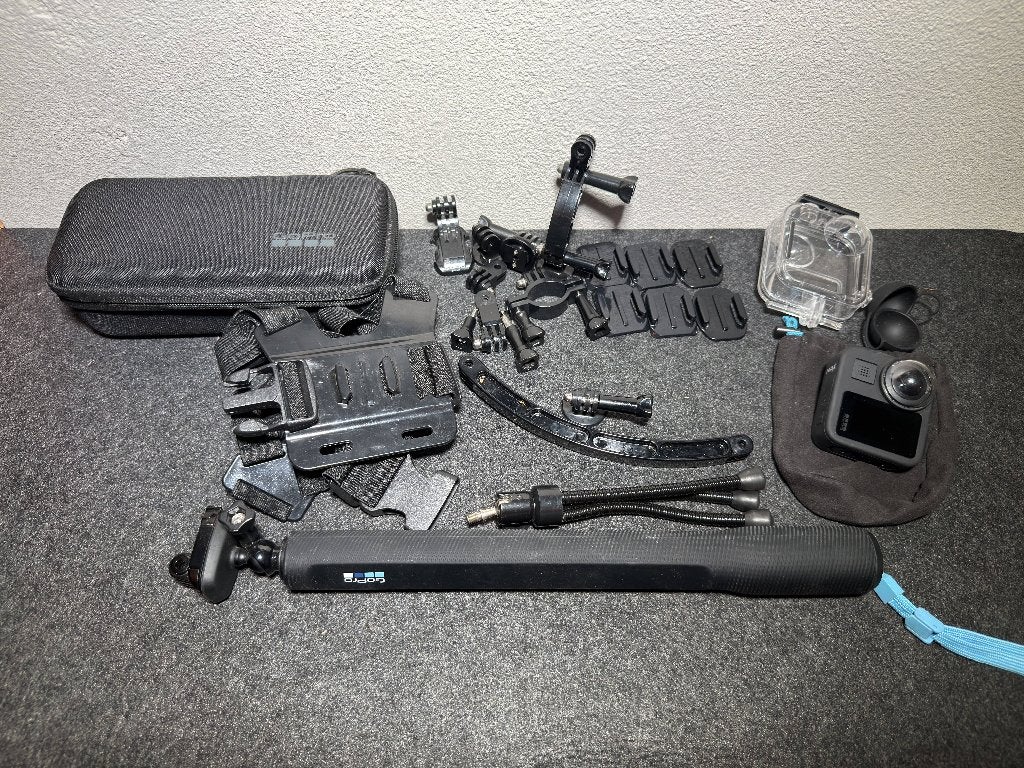 GoPro MAX 360 + uitgebreide accessoireset / mounts, Ophalen, Zo goed als nieuw, GoPro