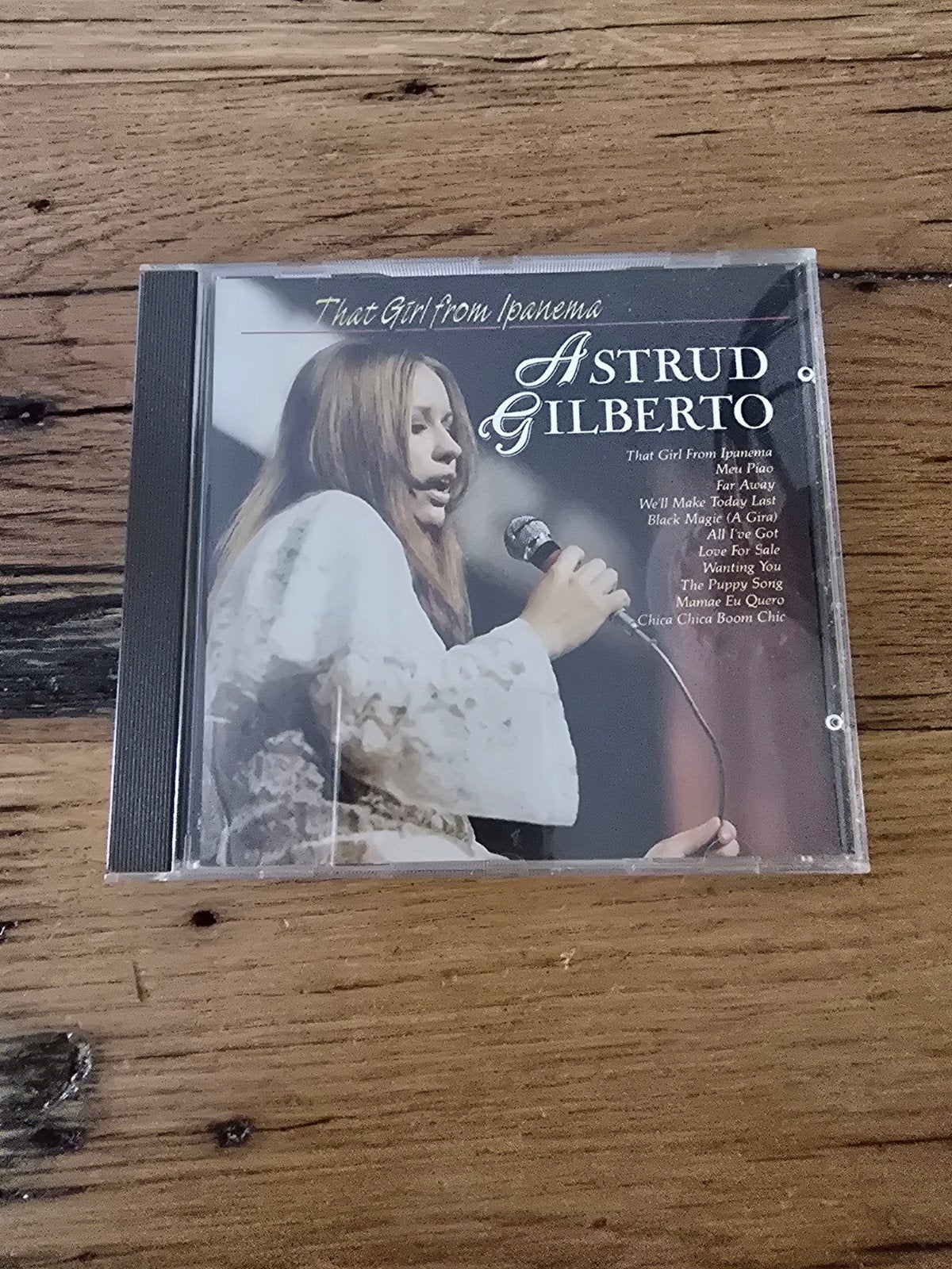 Te koop CD Astrud Gilberto "that girl from Ipanema"., Cd's en Dvd's, Cd's | Wereldmuziek, Ophalen of Verzenden, Zo goed als nieuw