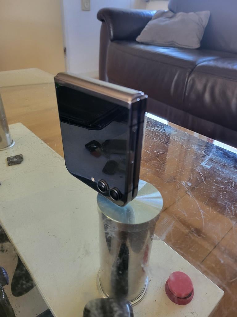 Samsung flip 5 defect, Telecommunicatie, Mobiele telefoons | Samsung, 512 GB, Ophalen, Zwart, Galaxy Z Flip