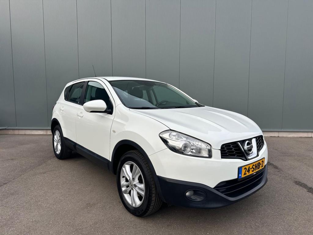 Nissan QASHQAI 1.6 Acenta AIRCO | TREKHAAK | NAP !, Voorwielaandrijving, 1225 kg, 4 cilinders, Wit
