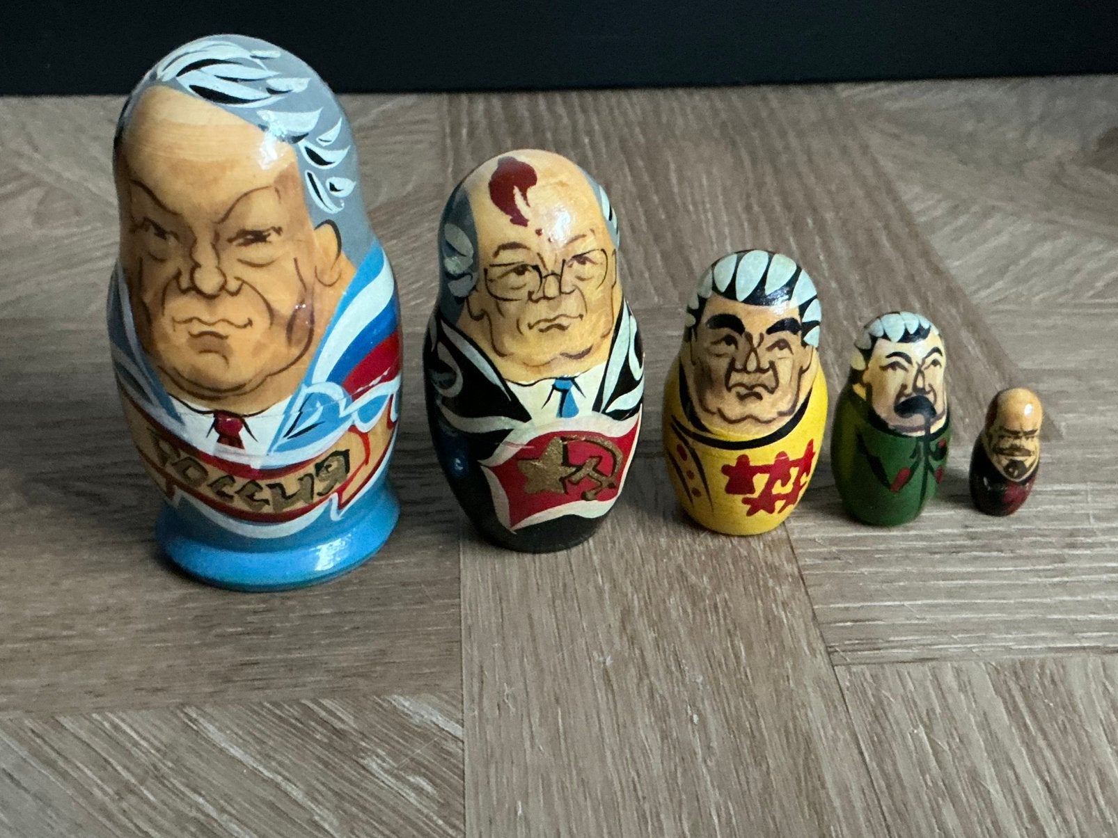 Russische matroesjka,vintage houten matroesjka pop, Verzenden