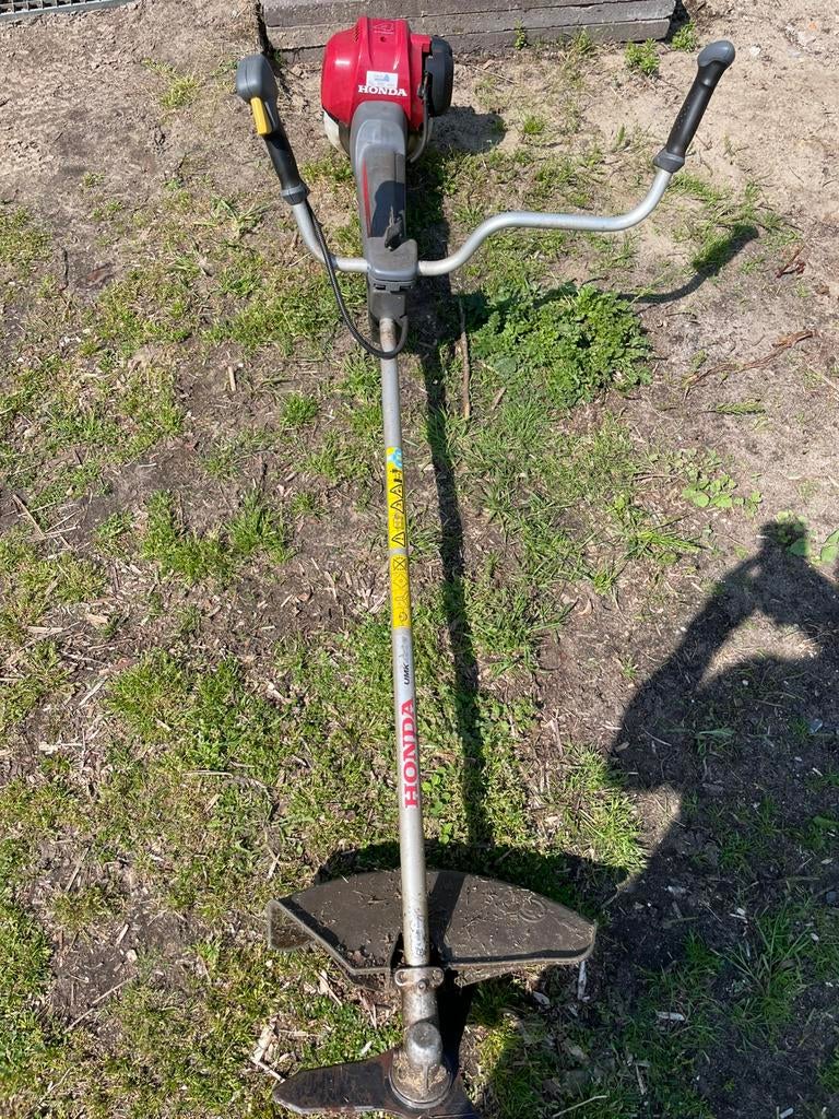 Honda bosmaaier, Ophalen, Gebruikt, Benzine