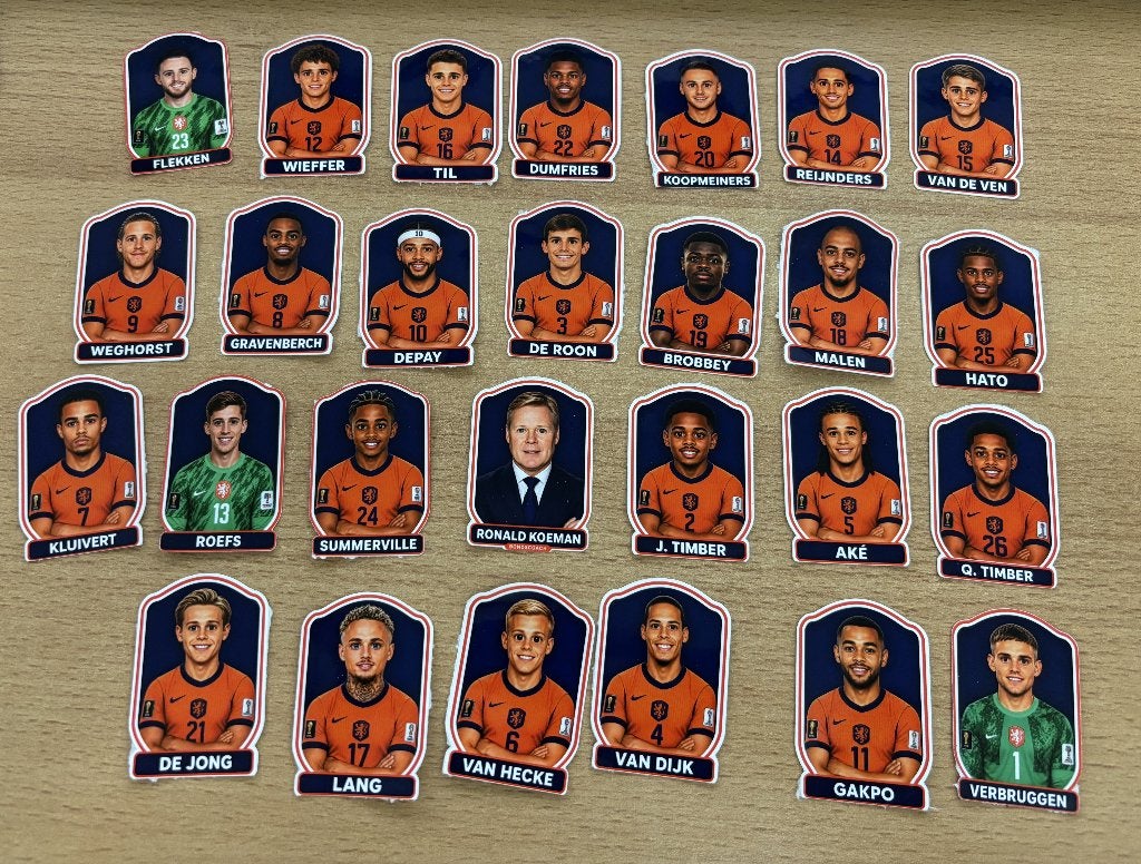 Oranje WK 26 sticker of strijk embleem / emblemen, Ophalen of Verzenden, Nieuw