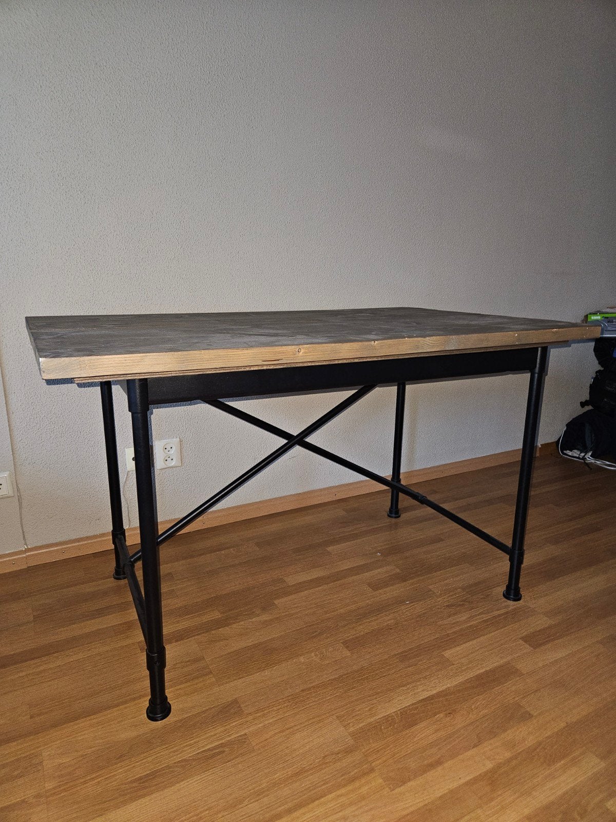 Bureau met houtenblad, Ophalen, Rechthoekig, 50 tot 100 cm