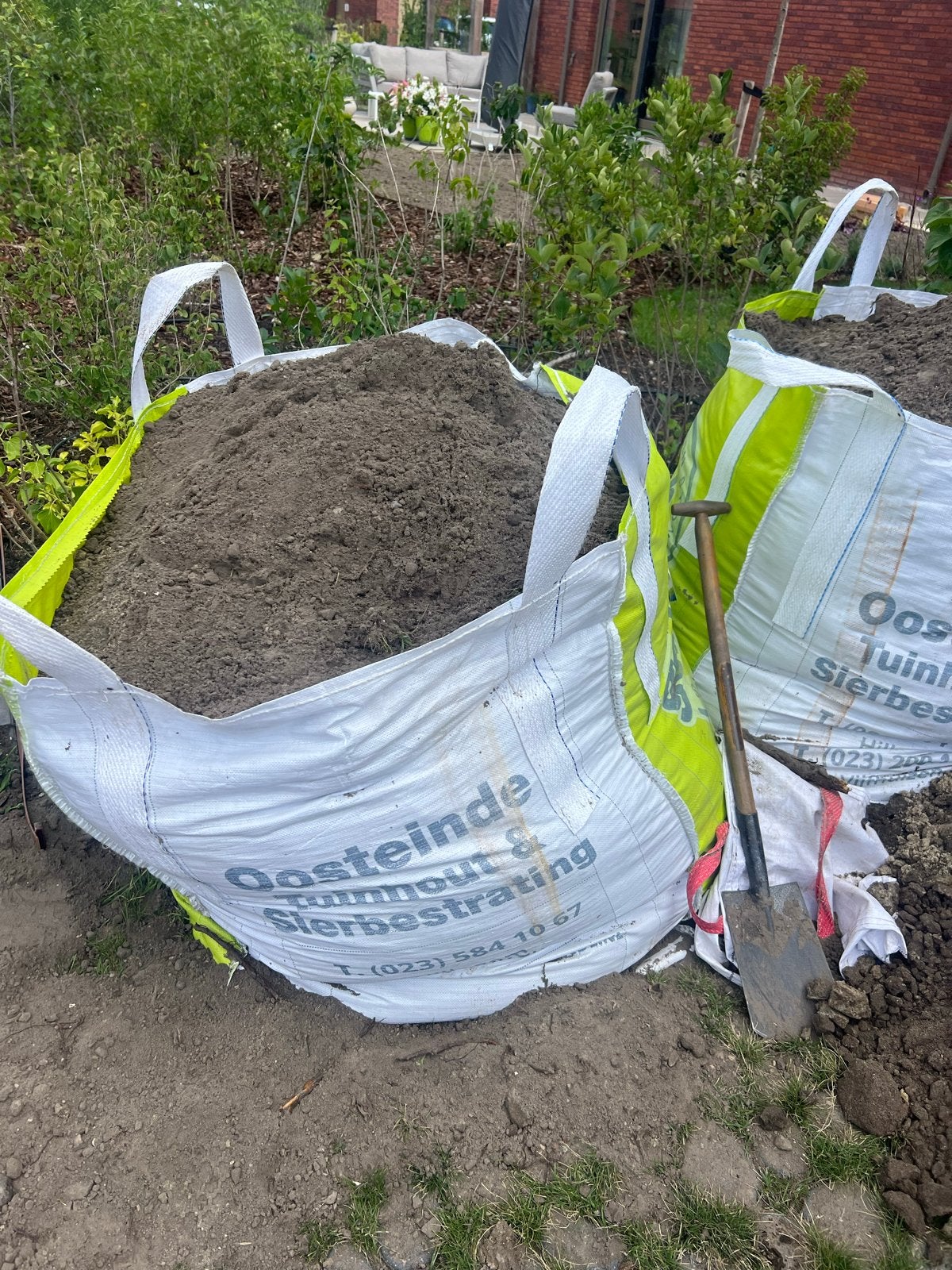 Ophoogzand/Tuinaarde in big bags en los, Tuin en Terras, Zand, Ophalen, Gebruikt, Ophoogzand
