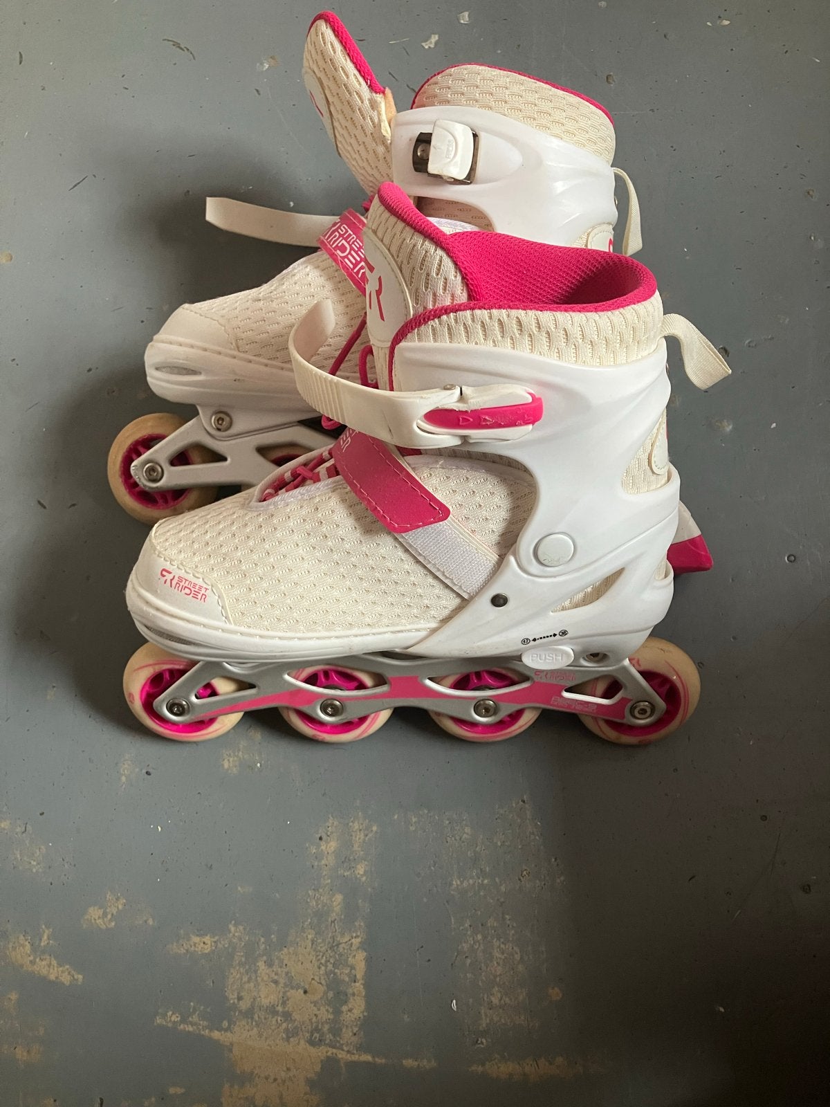 Verstelbare roze/witte inline skates voor kinderen, Kinderen, Ophalen of Verzenden, Inline skates 4 wielen, Verstelbaar
