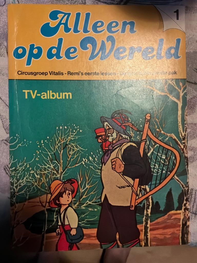 Alleen op de Wereld - TV-album - Deel 1, Boeken, Stripboeken, Eén stripboek, Ophalen, Gelezen