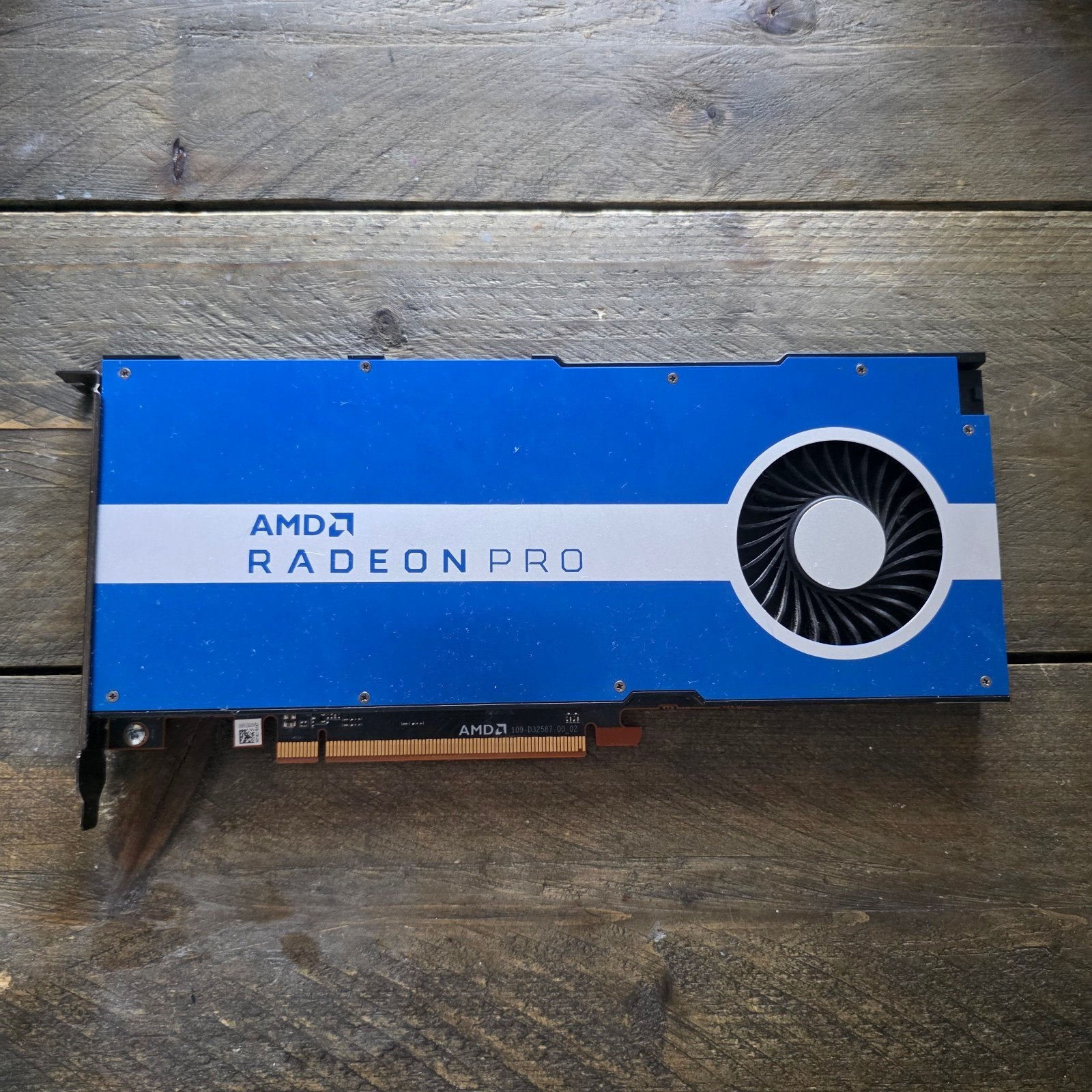 AMD Radeon Pro W5500 8GB GDDR6 (Workstation GPU), Computers en Software, Ophalen, Gebruikt, AMD, DisplayPort