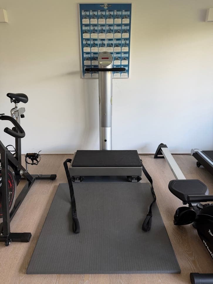 Power Plate Trilplaat (professioneel model) met oefenposter, Gebruikt, Trilplaat, Armen, Ophalen of Verzenden