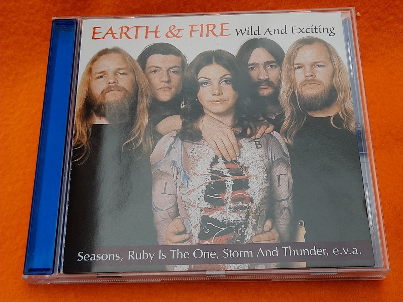 Earth & Fire - Wild And Exciting CD: nagenoeg NIEUW, Pop, Ophalen of Verzenden, Zo goed als nieuw, Verzamelalbum