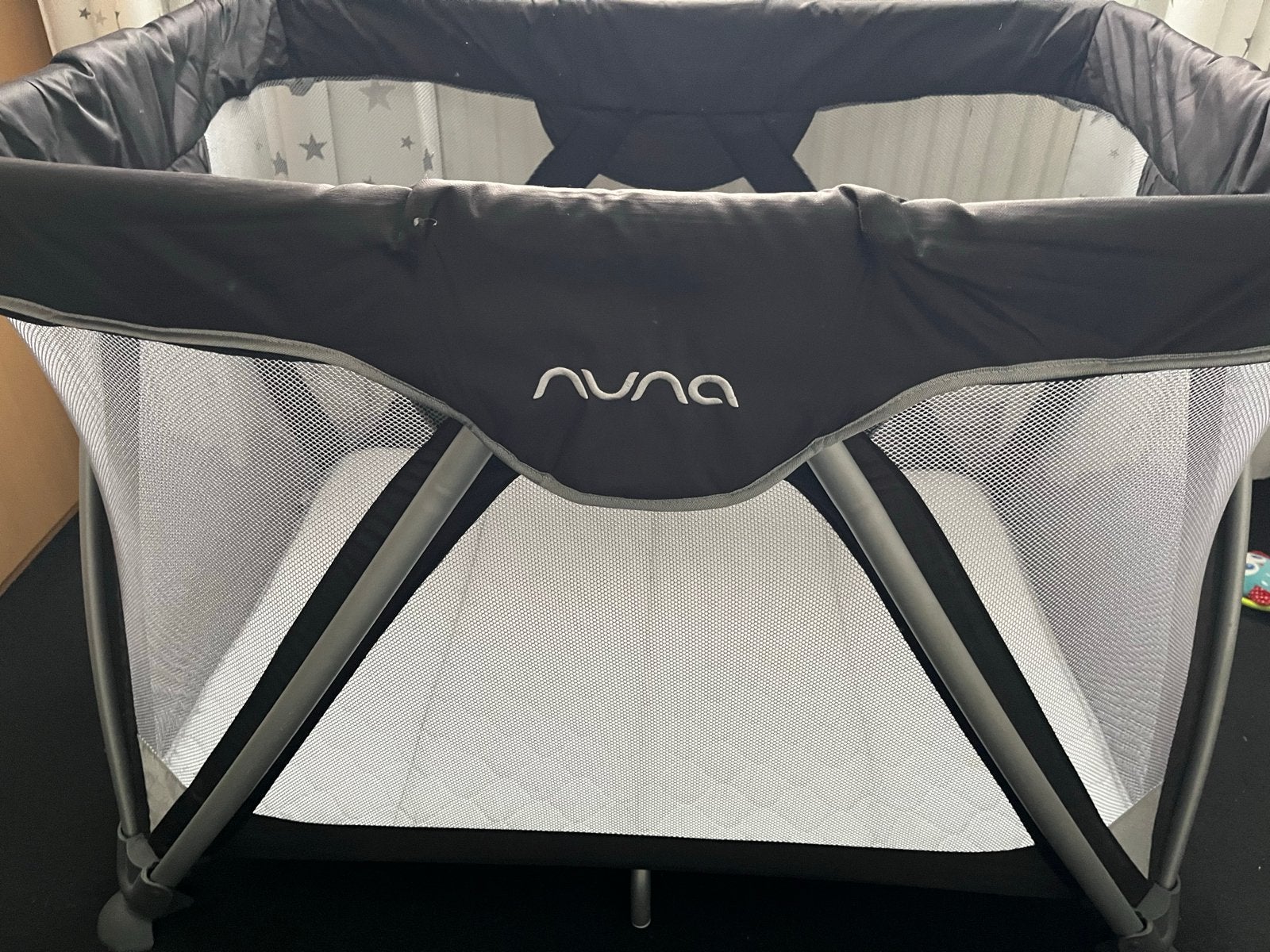 Nuna Sena Reisbedje - Zo goed als nieuw, Ophalen, Zo goed als nieuw, Reisbedje