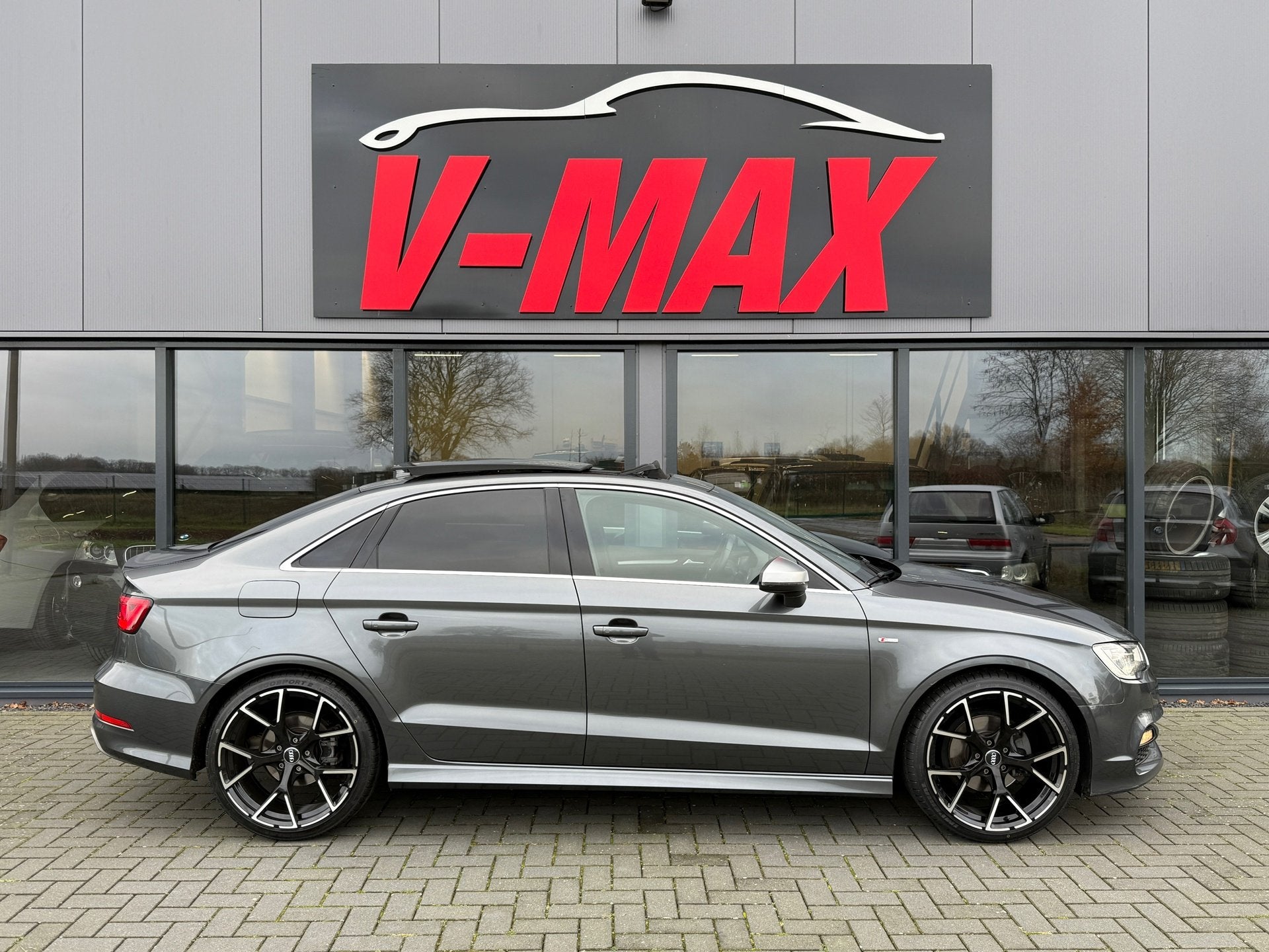 Audi A3 Limousine 1.4 TFSI CoD S-Tron 3X S-Line Pano Carplay, Auto's, Audi, Gebruikt, 4 cilinders, 150 pk, Origineel Nederlands