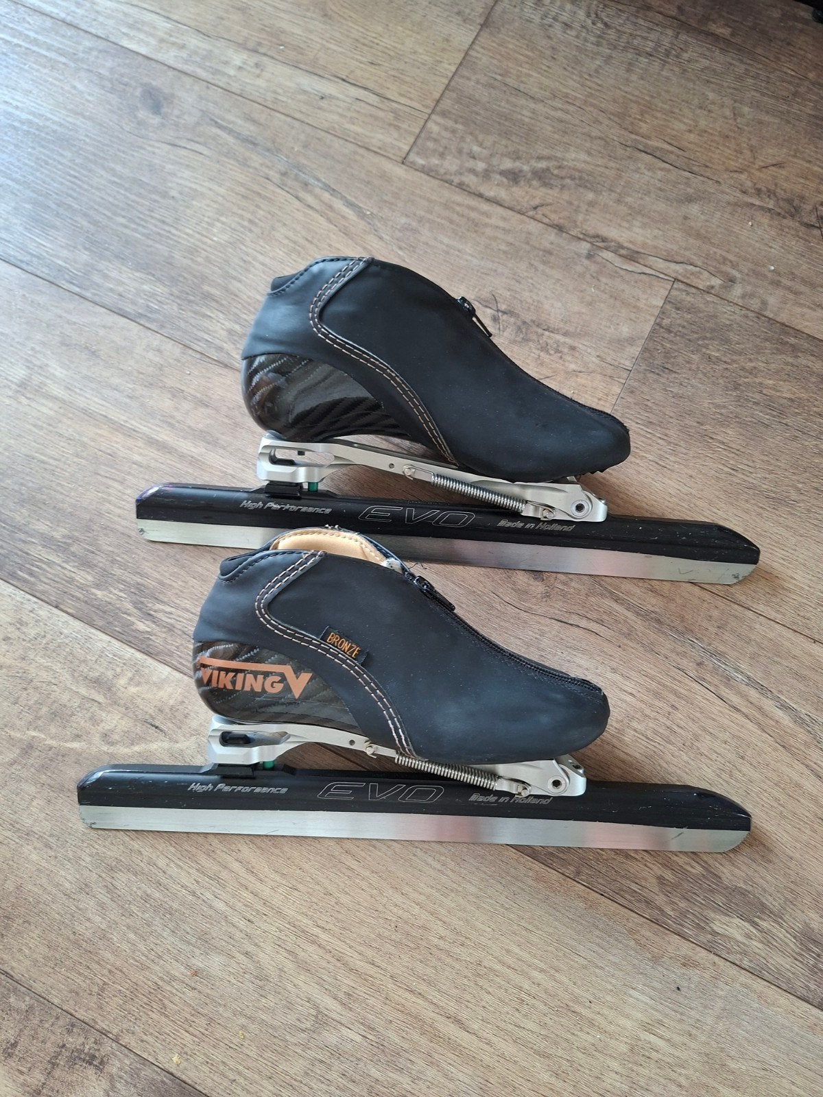 Viking Bronze EVO Klapschaatsen - Maat 34, Gebruikt, Ophalen of Verzenden, Noren, Viking