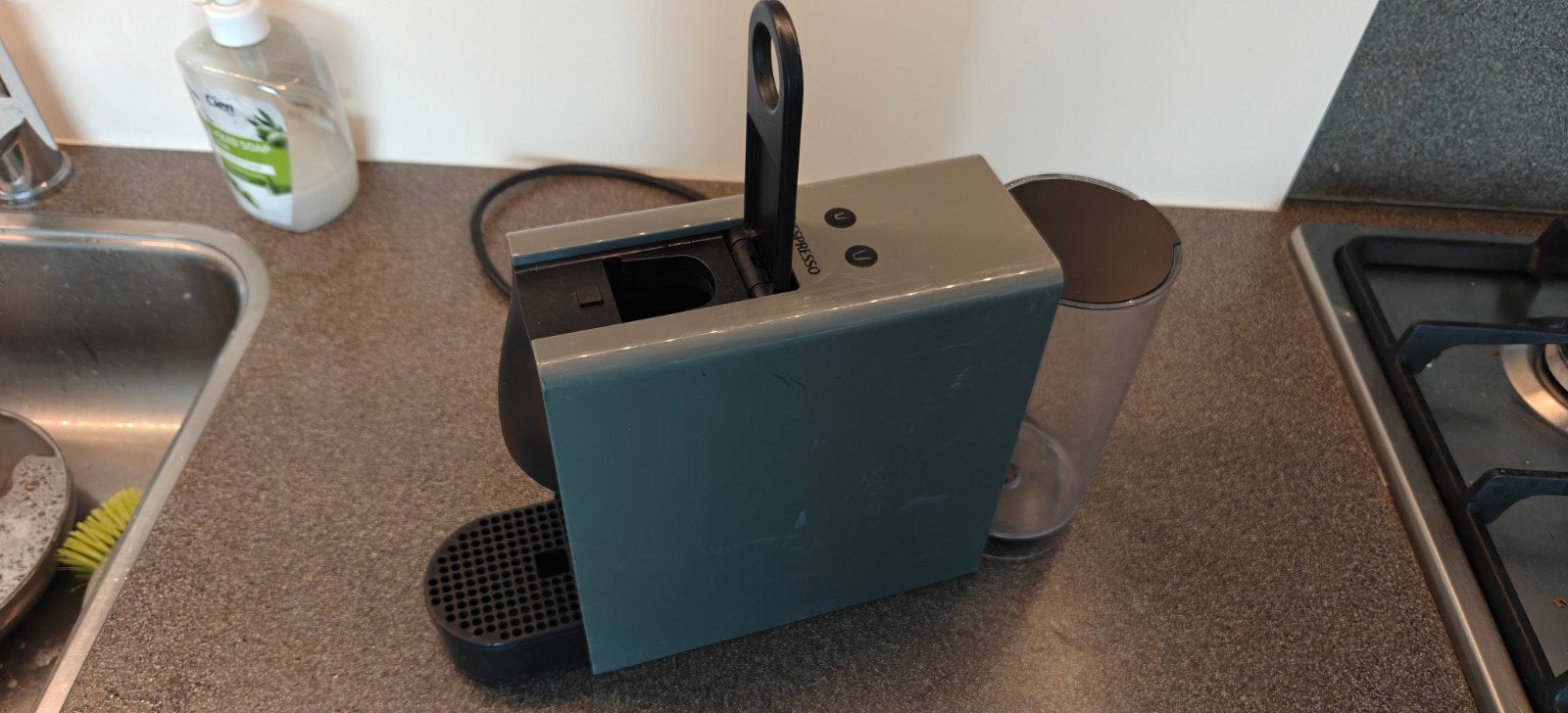 Nespresso Krups koffiemachine - gebruikt op de bouw, Witgoed en Apparatuur, Koffiezetapparaten, Gebruikt, Koffiemachine, Ophalen of Verzenden