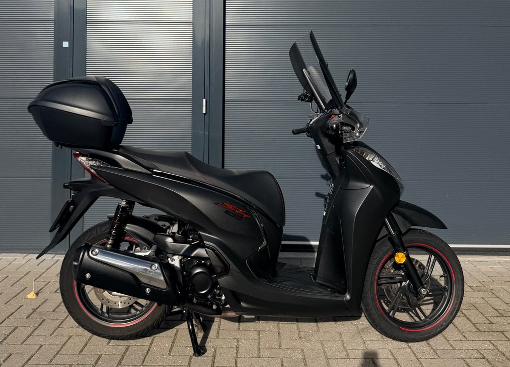 Honda SH300i ABS 2018 – 15.500 km – recent onderhoud, Motoren, Scooter, Occasion, 279 cc, Particulier