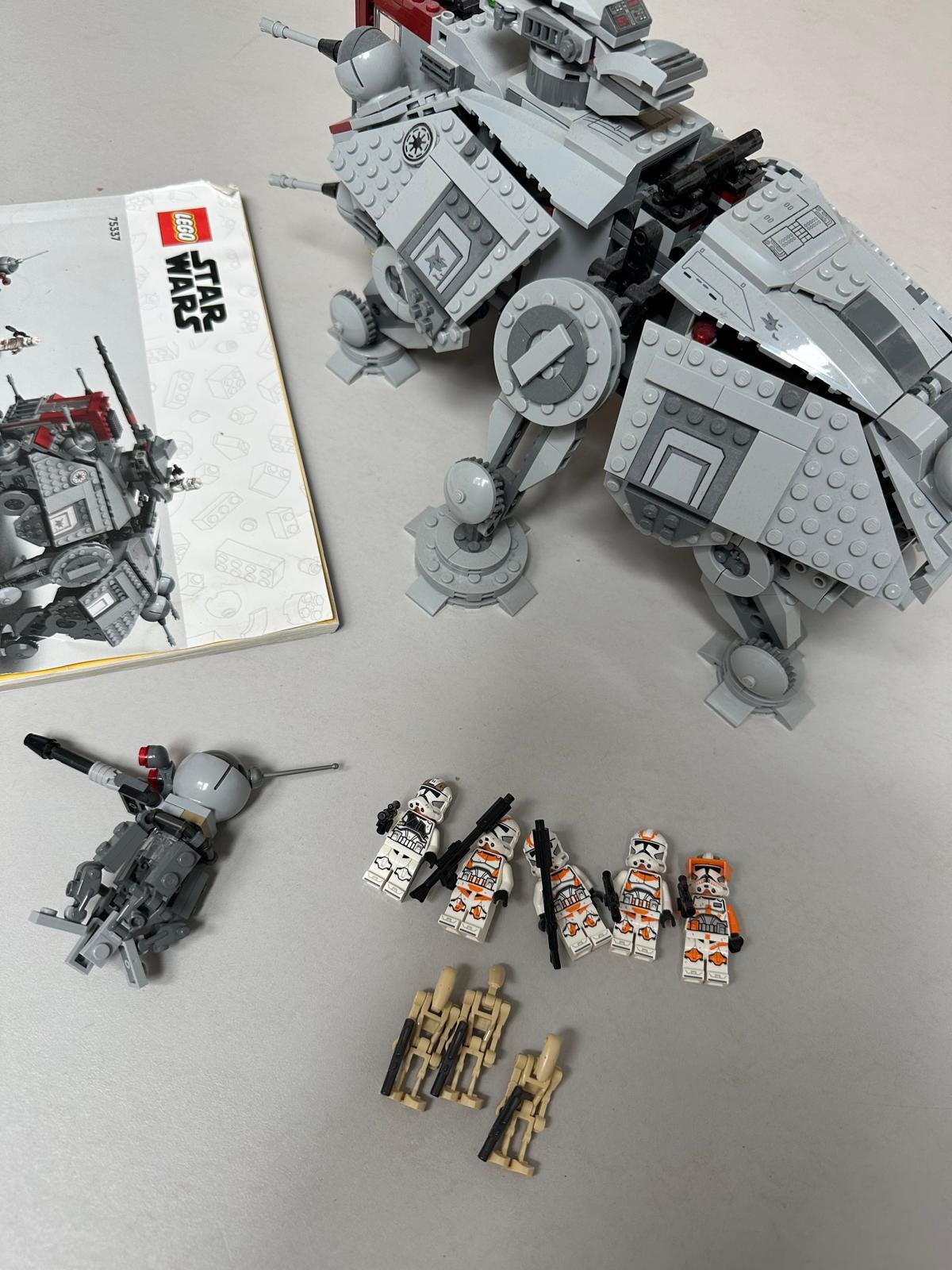 Lego Star Wars AT TE Walker 75337 te koop, Ophalen of Verzenden, Zo goed als nieuw, Actiefiguurtje