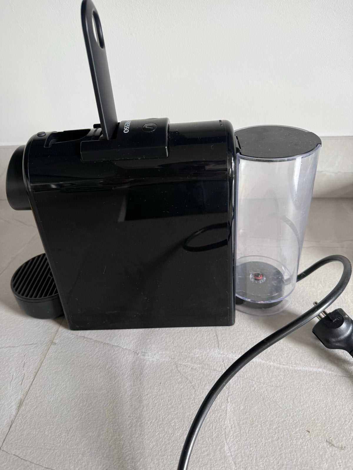 Nespresso Magimix Inissia Koffiecupmachine Zwart, Witgoed en Apparatuur, Ophalen, Espresso apparaat, Zo goed als nieuw, 1 kopje