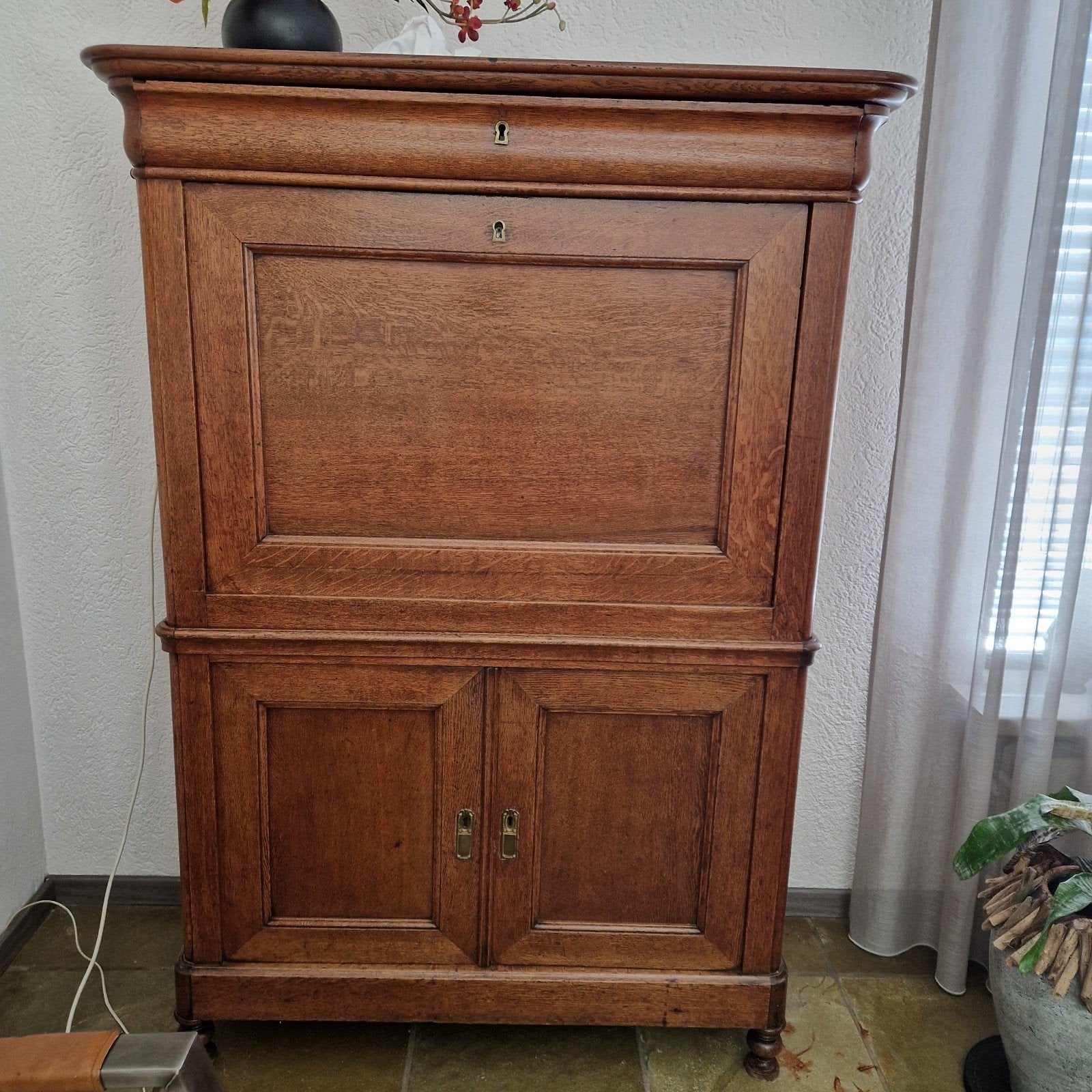 Prachtige secretaire met veel opbergruimte, Ophalen, Gebruikt
