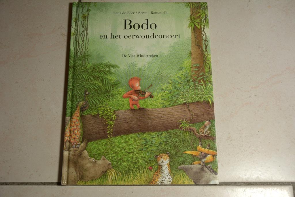 Bodo en het oerwoudconcert / Hans de Beer, Boeken, Ophalen of Verzenden, Zo goed als nieuw, Fictie algemeen, Voorleesboek