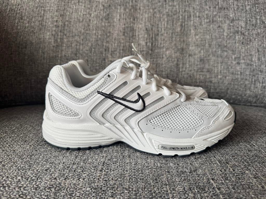 Nike Air Pegasus 2005 maat 42, Ophalen of Verzenden, Nieuw, Sneakers of Gympen