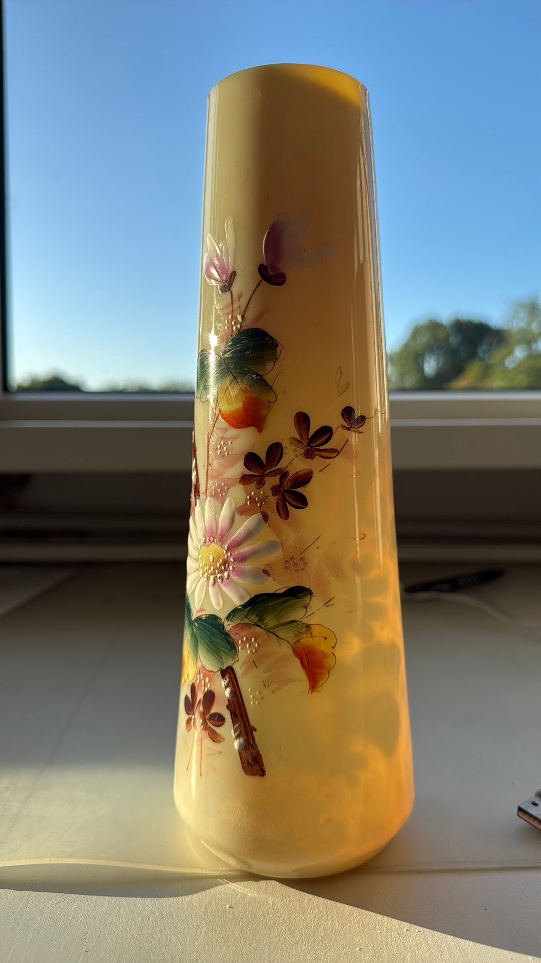 Jugendstil/Art Nouveau Vaas Satijnglas Bloemen, Mondgeblazen, Antiek en Kunst, Ophalen of Verzenden