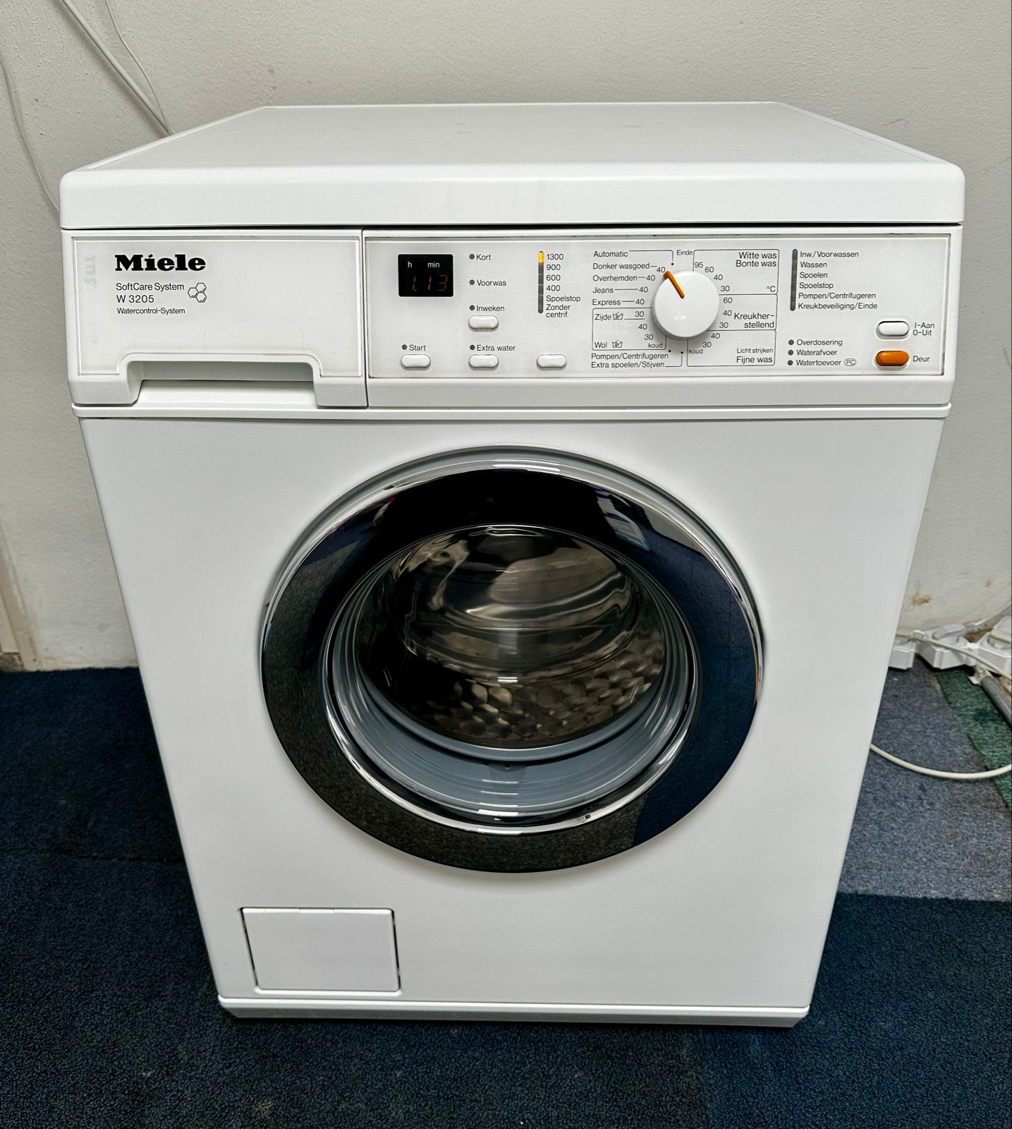Miele W 3205 SoftCare System Wasmachine - Zo goed als nieuw, Witgoed en Apparatuur, Germany, Www.miele.com, Ophalen of Verzenden