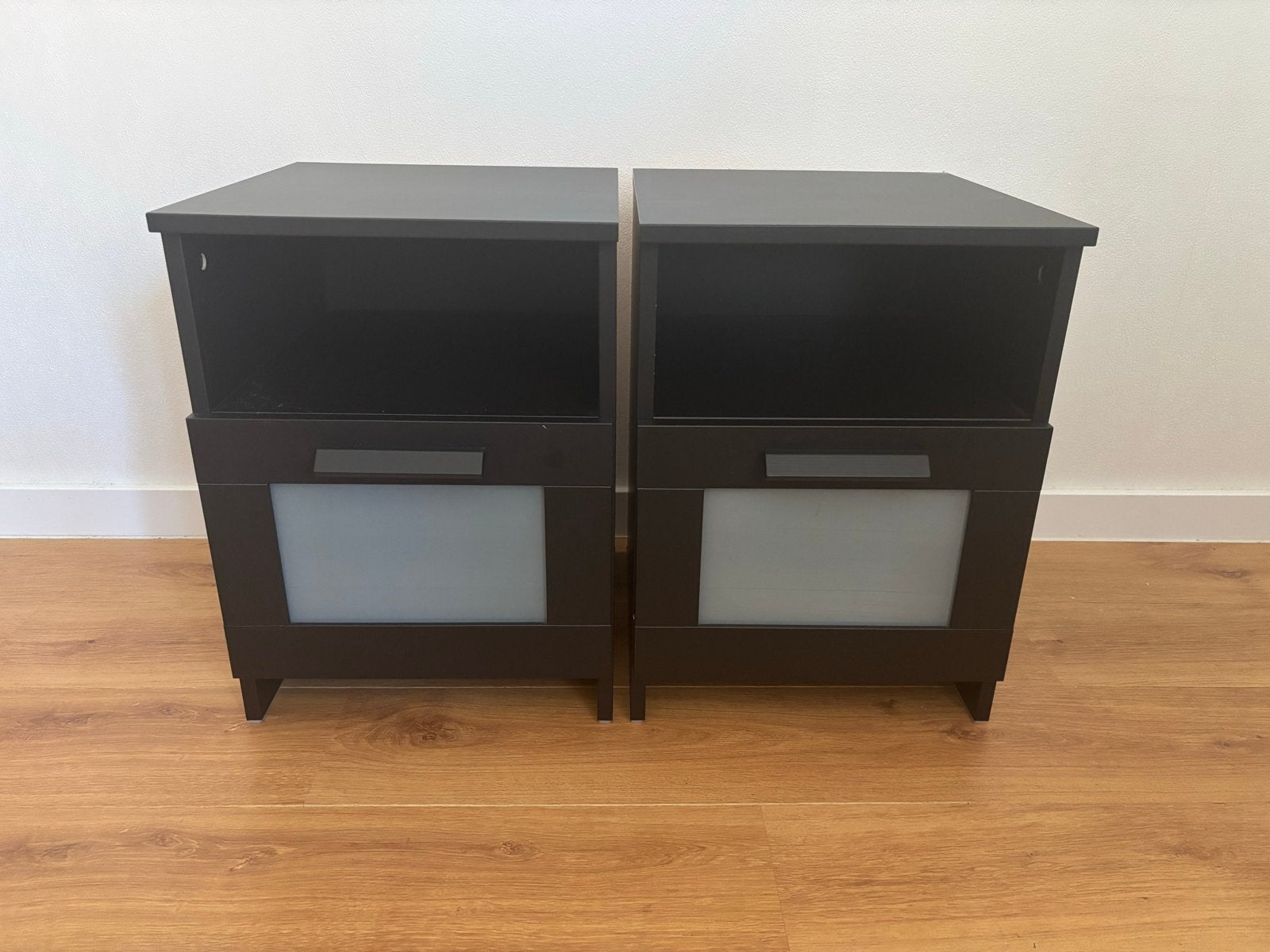 2 ikea nachtkastjes met lade zwart, Ophalen, Gebruikt, Minder dan 45 cm, 55 tot 70 cm