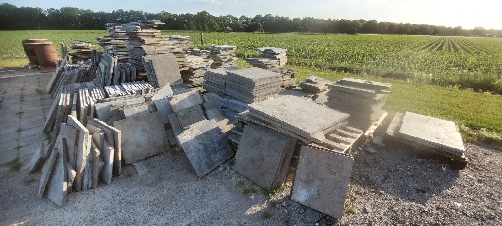 Chinees hardsteen, 300+ m2. 5 euro per m2, Ophalen of Verzenden, Natuursteen, Terrastegels