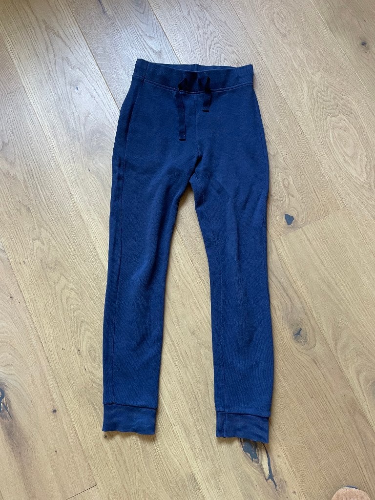 Jogging broek donker blauw maat 140 Benetton, Zo goed als nieuw, Ophalen, Broek, Jongen