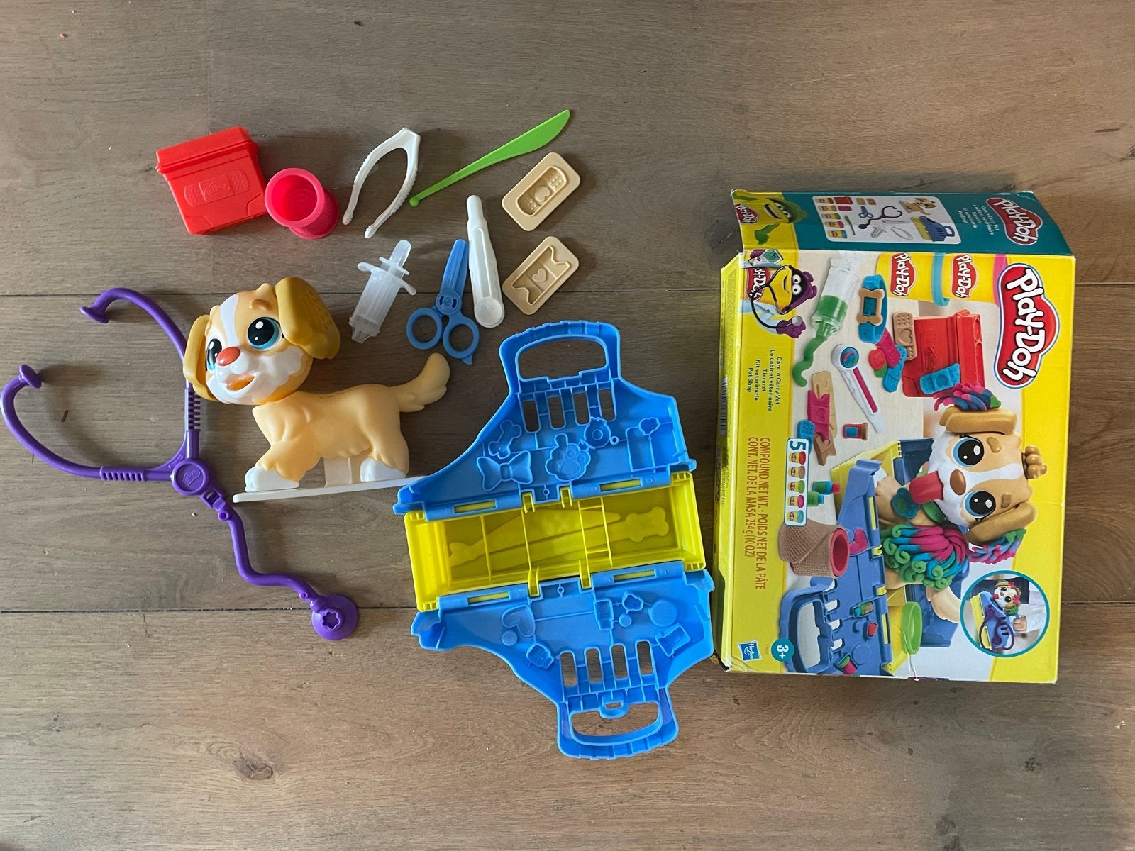 Play-Doh Dierenarts Speelset met Hondje en Accessoires, Ophalen of Verzenden, Gebruikt, Knutselen