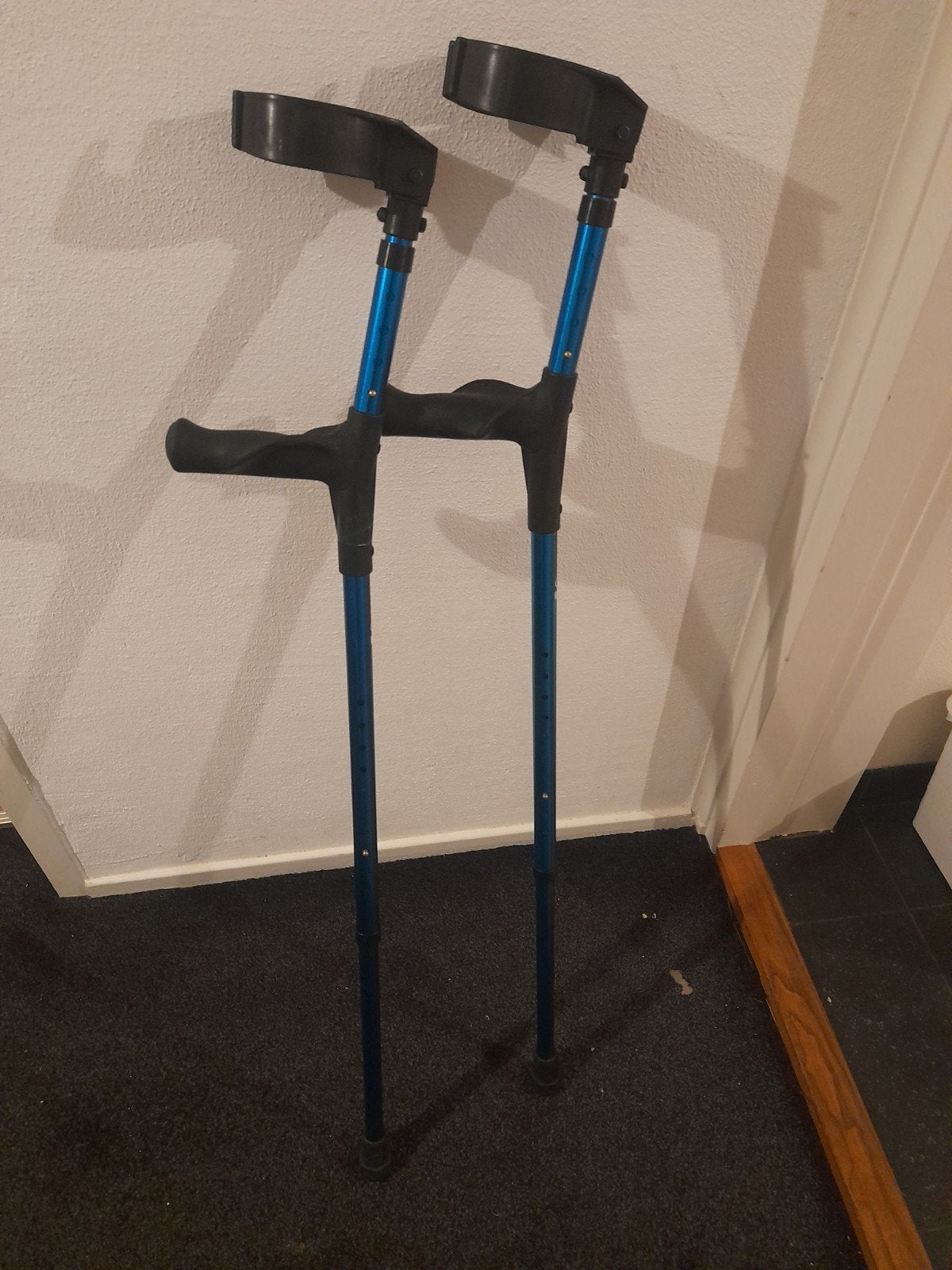 elleboogkrukken set, Diversen, Ophalen