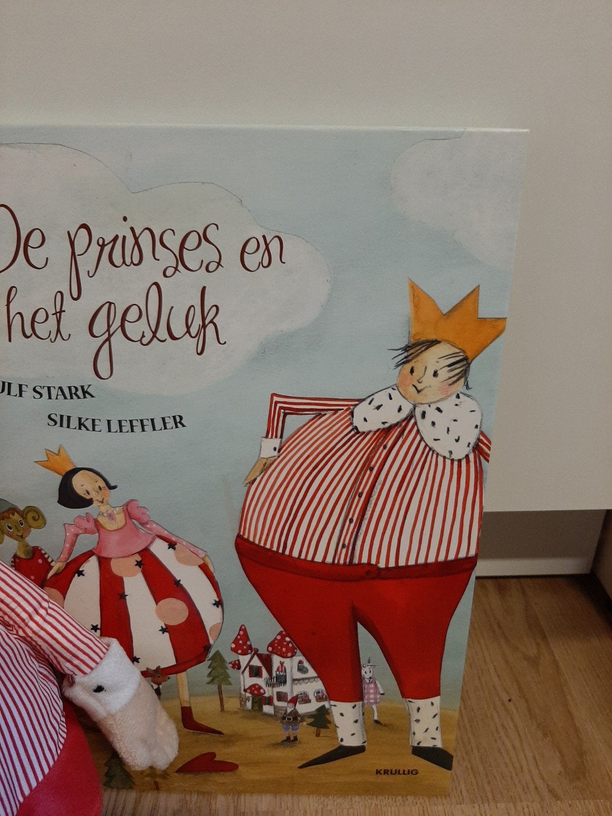 IKEA prins knuffel + boek, Kinderen en Baby's, Speelgoed | Knuffels en Pluche, Ophalen of Verzenden