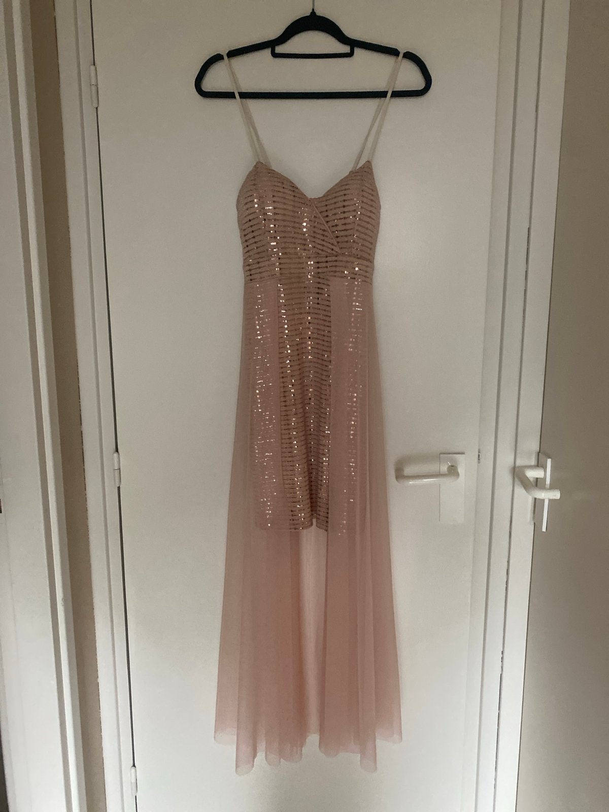 Roze pailletten jurk met tule overlay - Maat S, Ophalen of Verzenden, Zo goed als nieuw, Roze, Maat 36 (S)