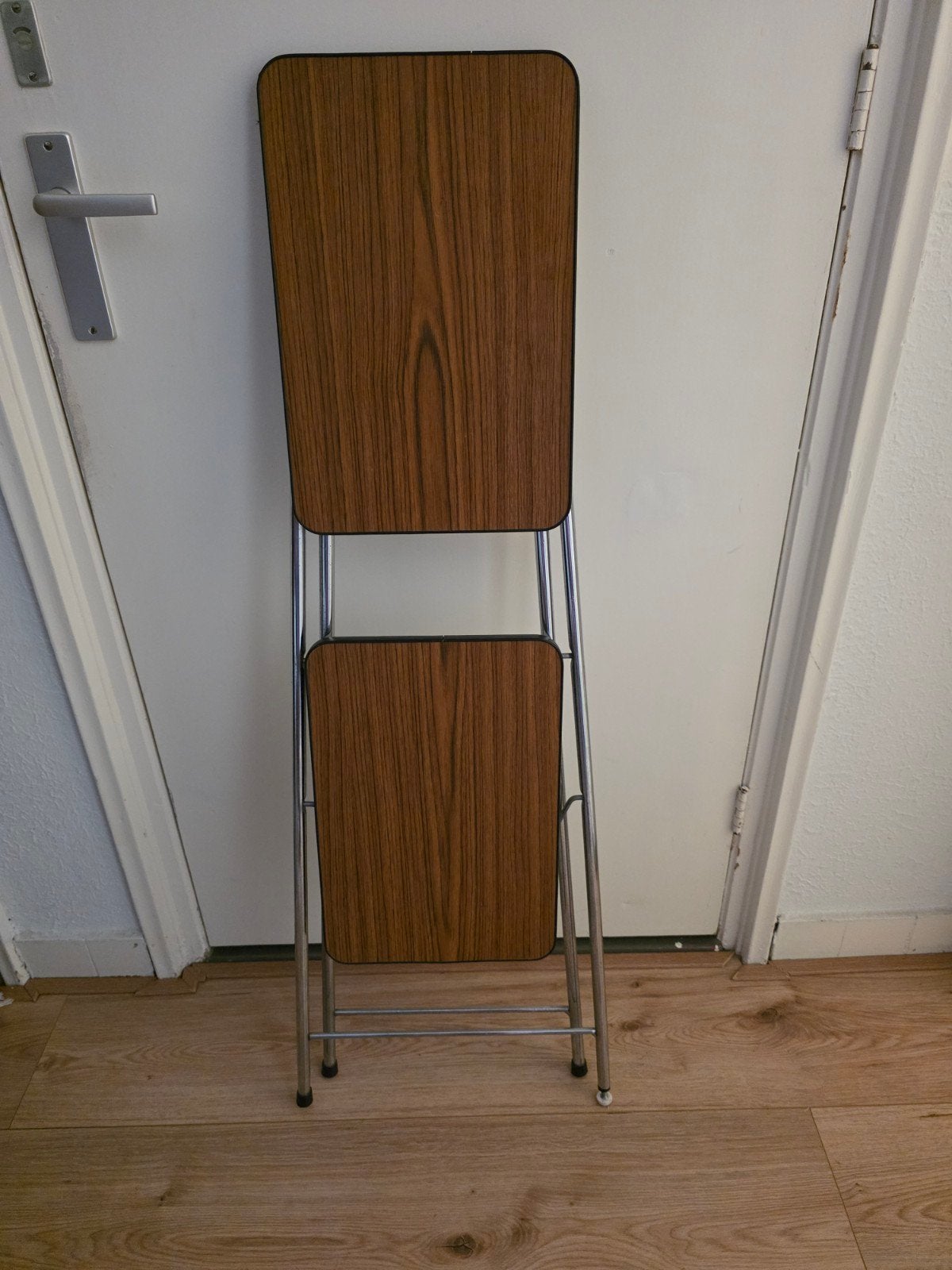Vintage Opvouwbare Plantentafel / Bijzettafel, Ophalen, Vintage, Retro, Zo goed als nieuw, Tafelblad