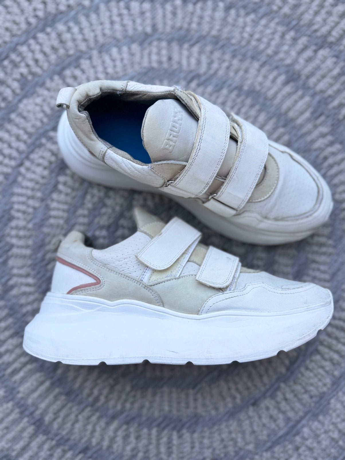 40 Bronx chunky sneakers voor dames, volledig LEREN, Ophalen of Verzenden, Zo goed als nieuw